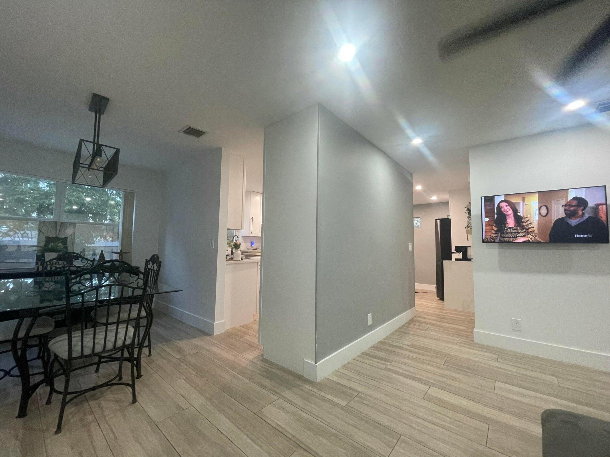 4231 NW 1st Drive