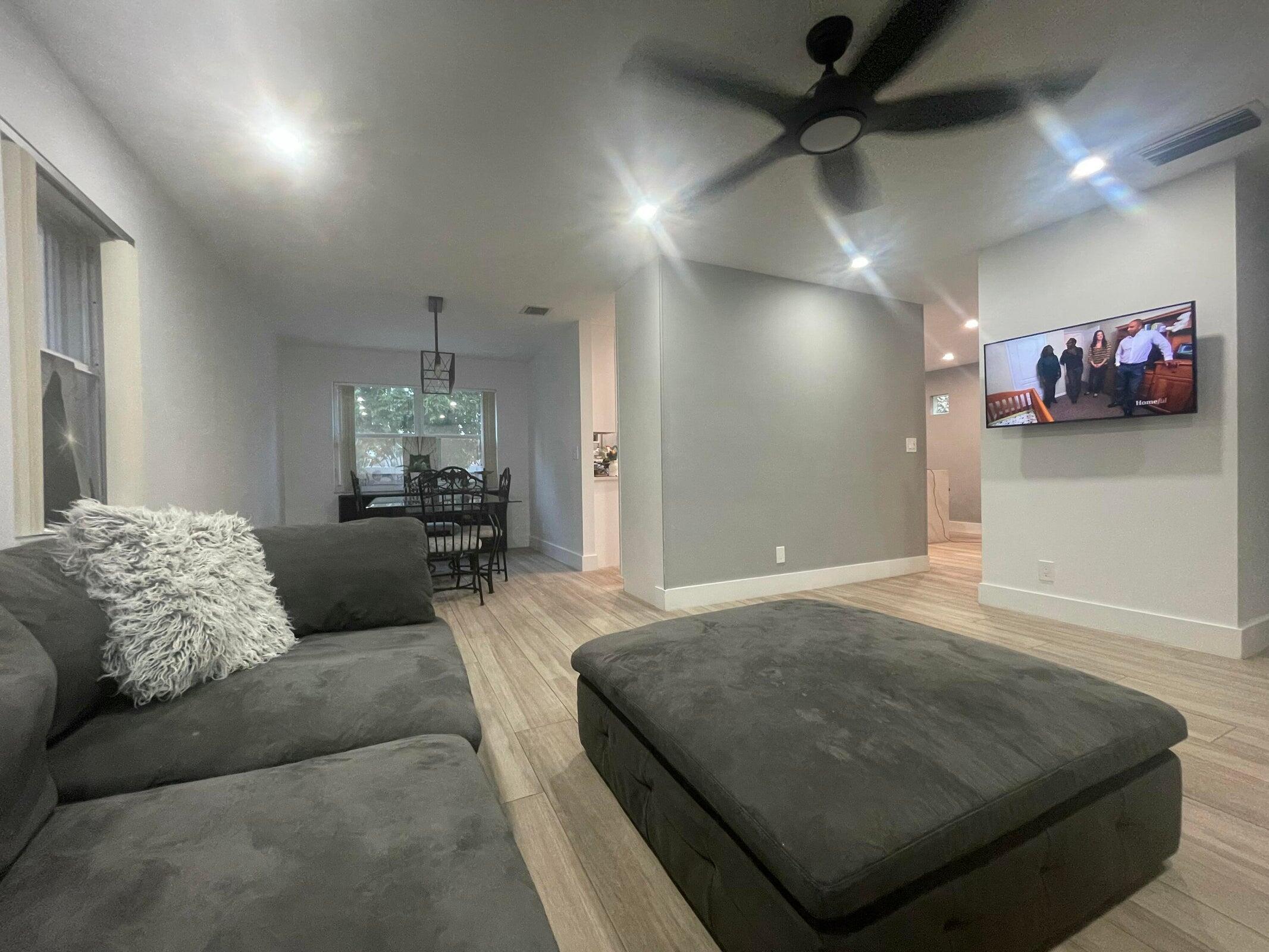 4231 NW 1st Drive