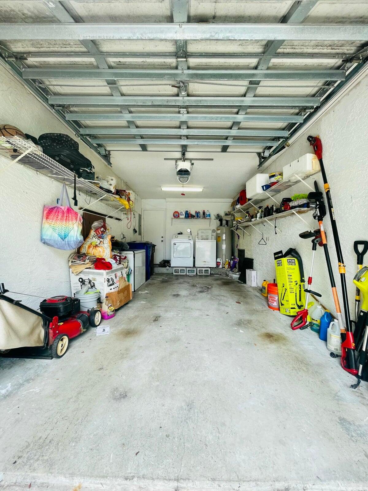 4231 NW 1st Drive
