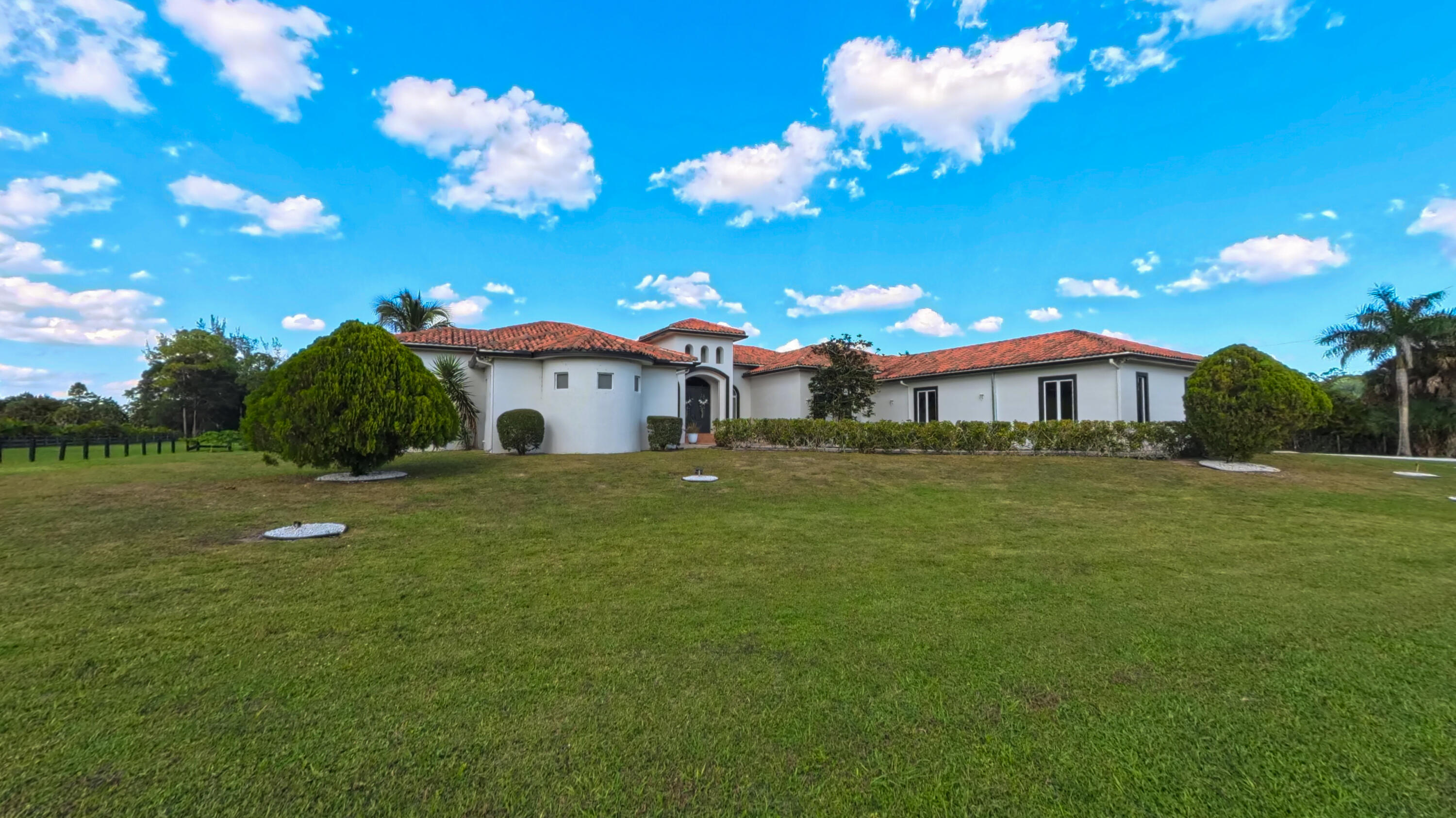 14225 43rd Road N