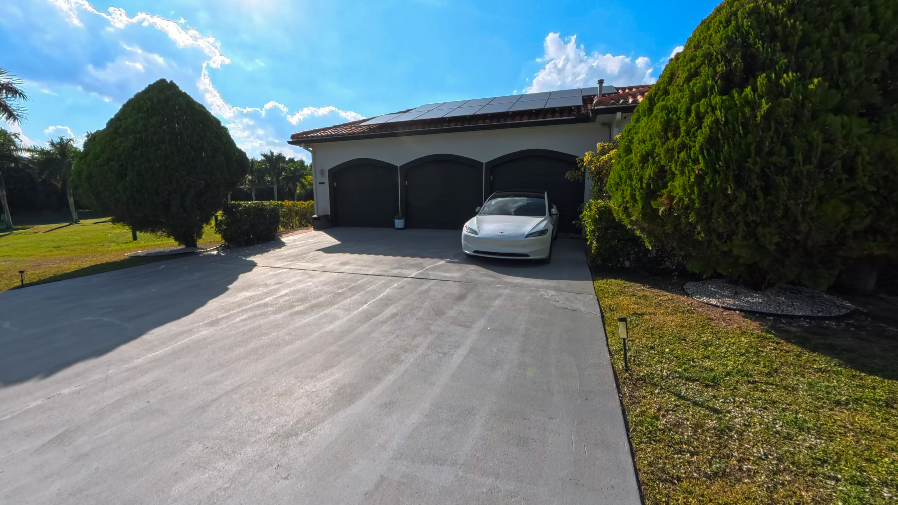 14225 43rd Road N