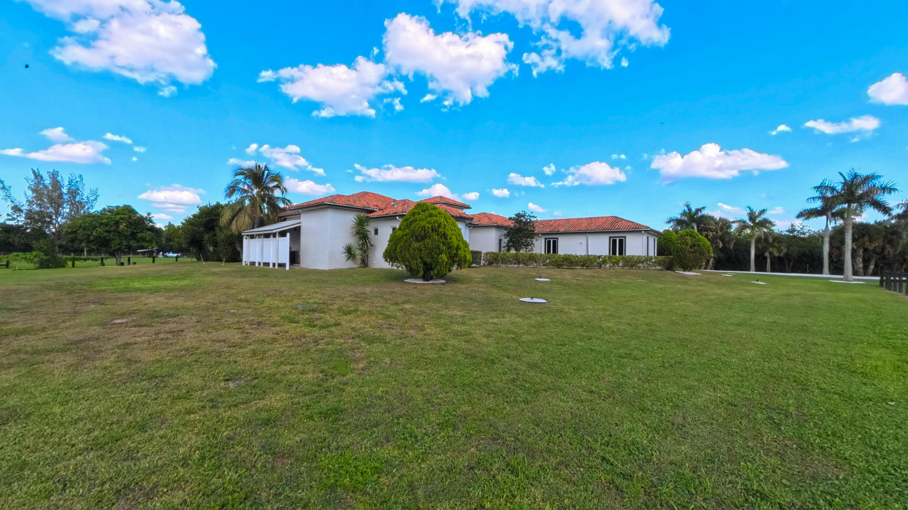 14225 43rd Road N