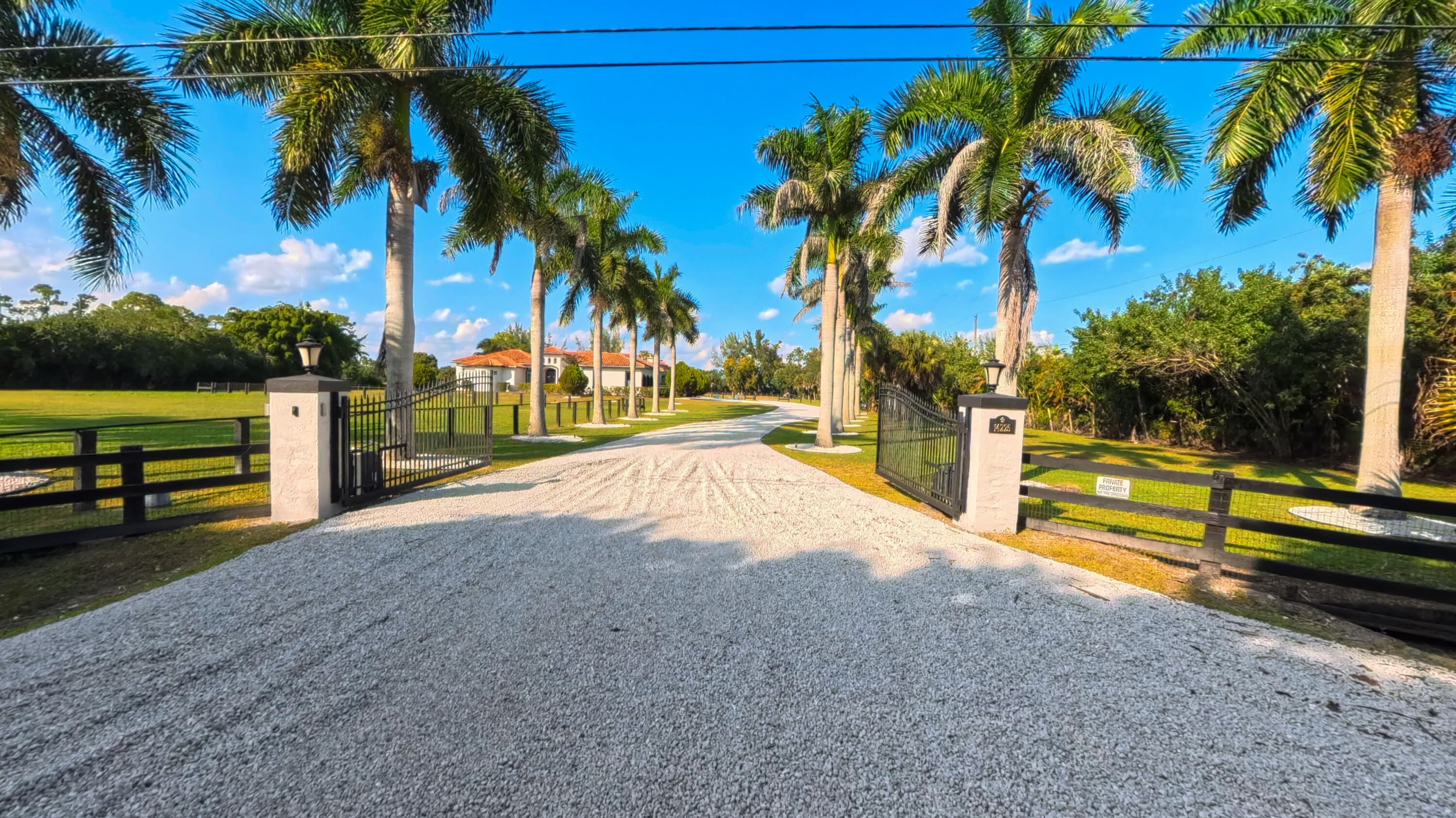14225 43rd Road N