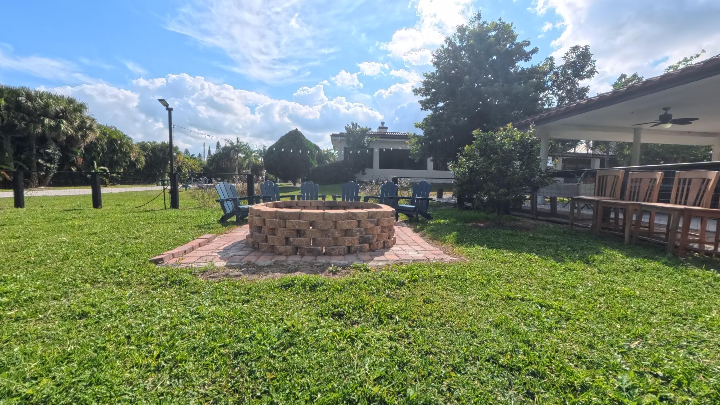 14225 43rd Road N