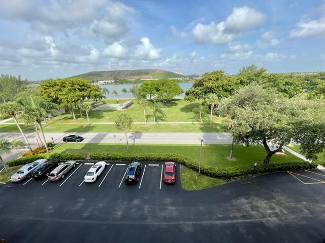 4570 NW 18th Avenue 609