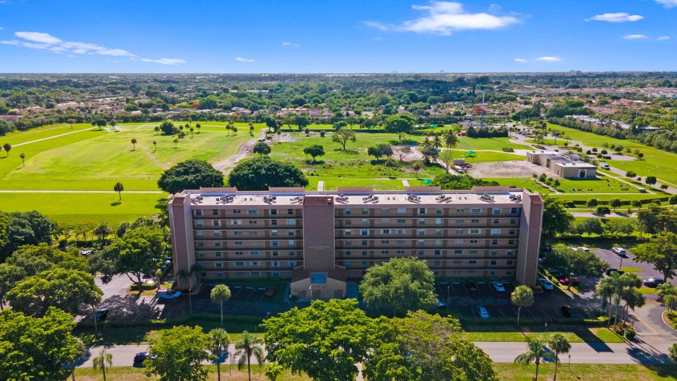 4570 NW 18th Avenue 609