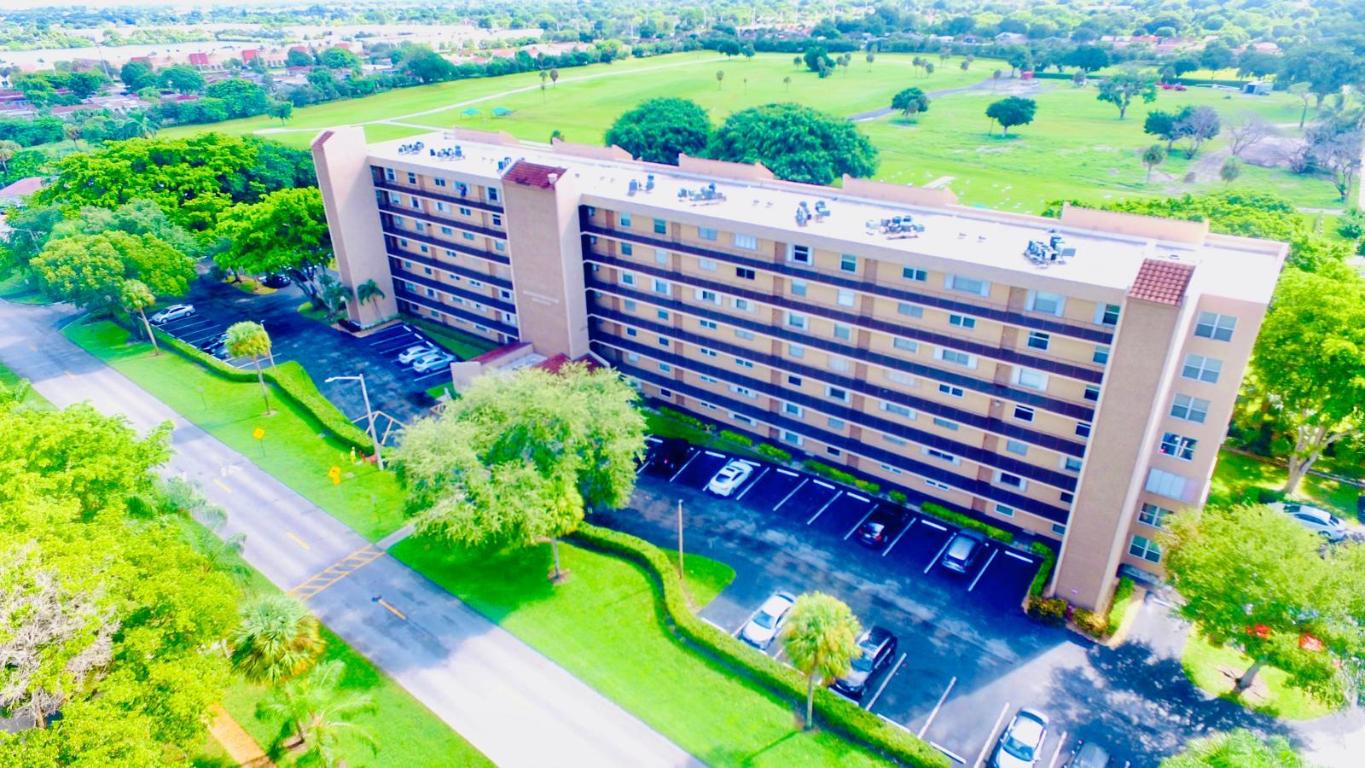 4570 NW 18th Avenue 609