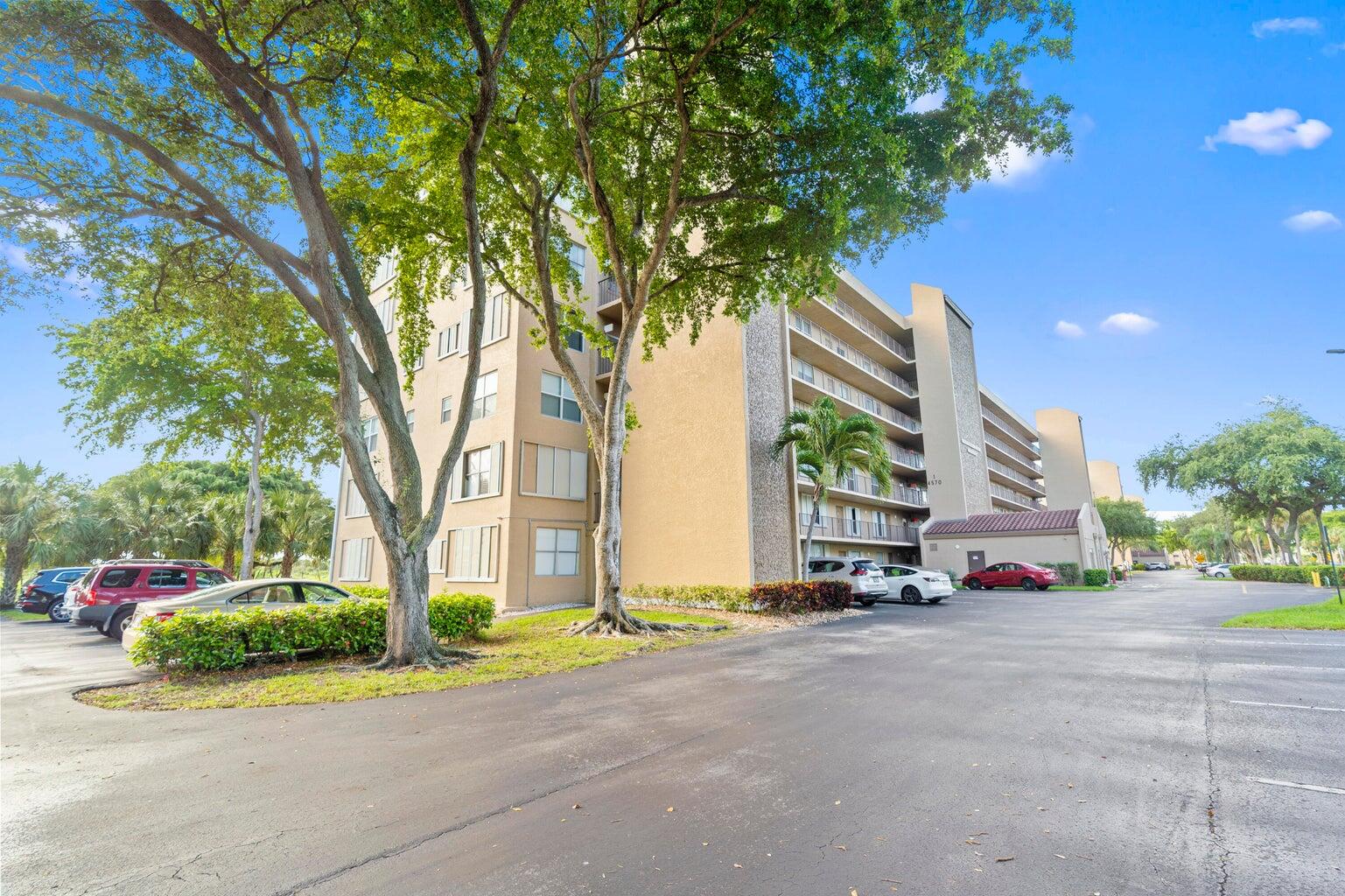 4570 NW 18th Avenue 609