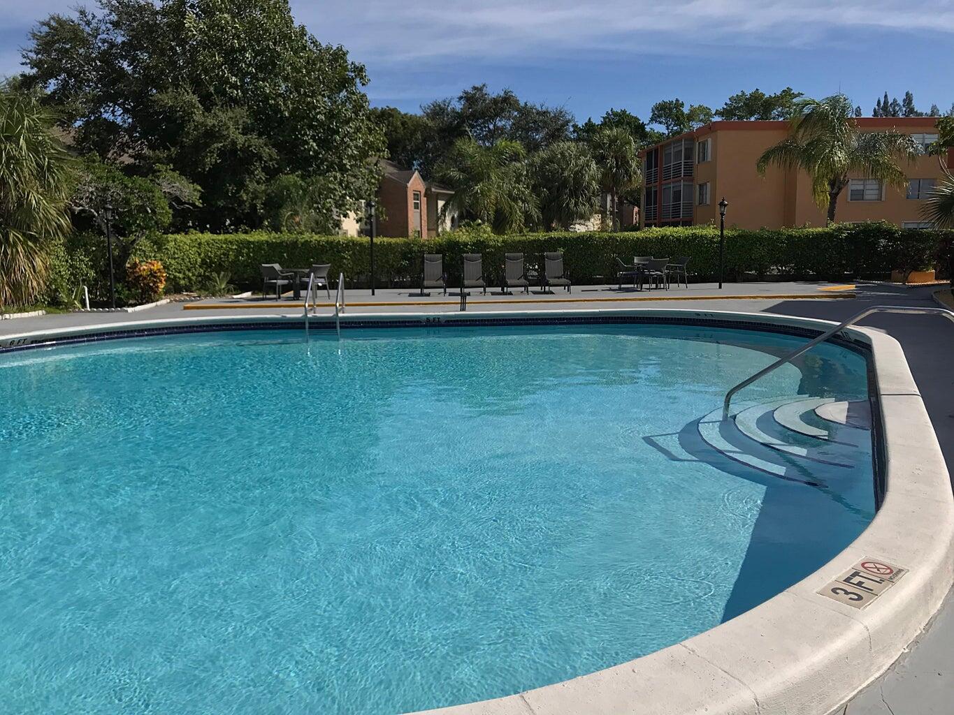 4364 NW 9th Avenue 15-3a, Deerfield Beach Unit: 15-3a
