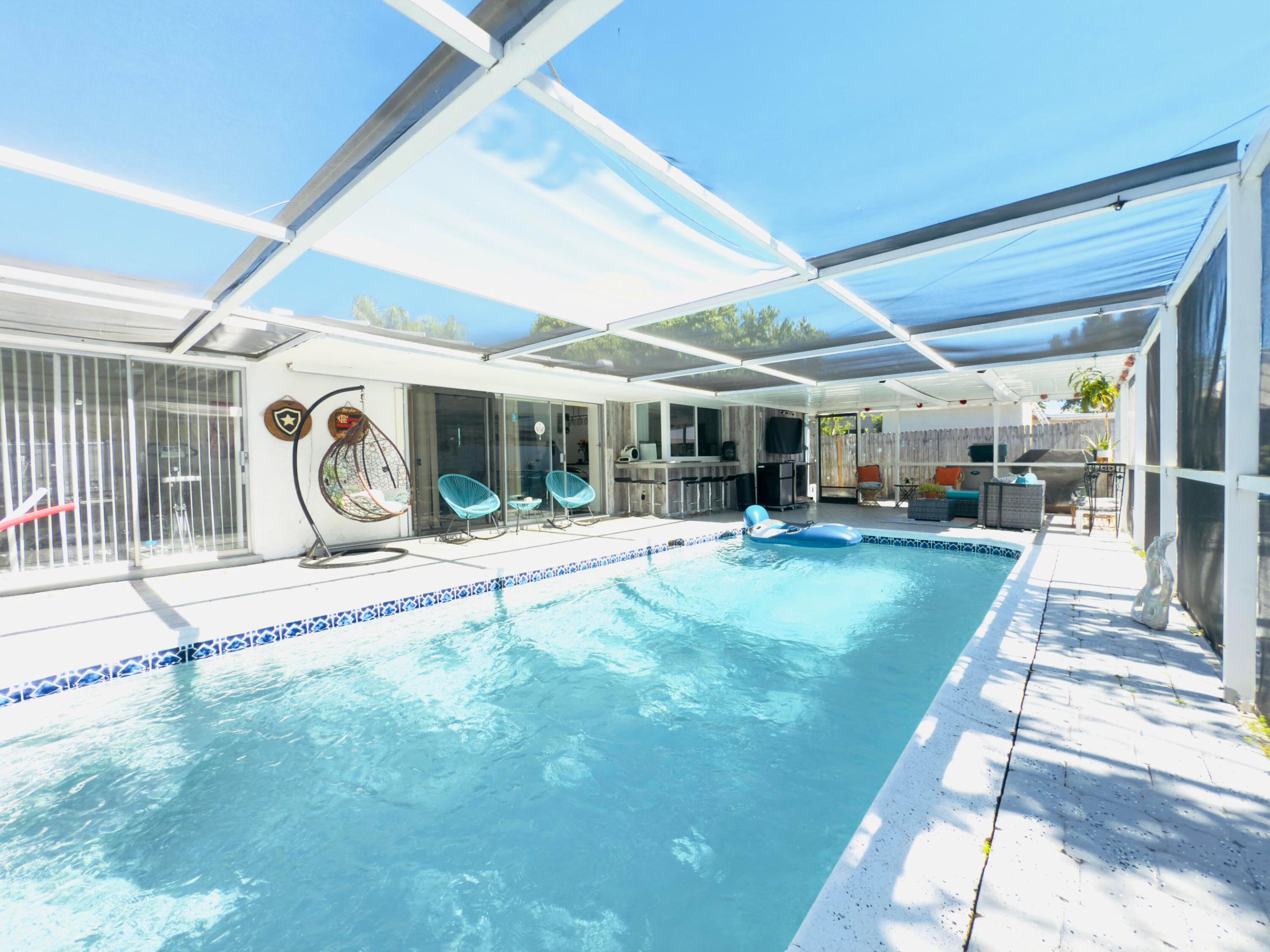 230 NE 25th Street