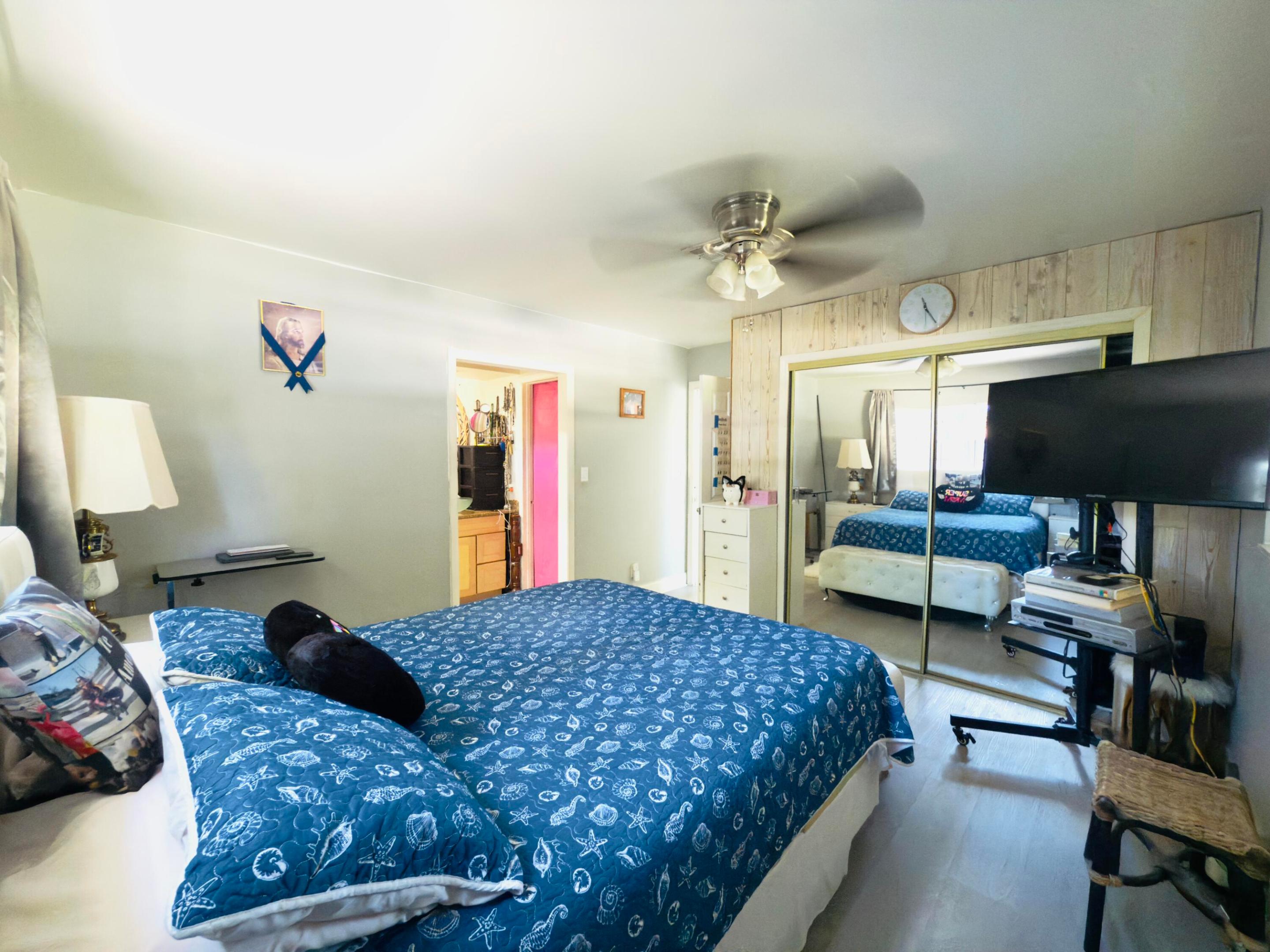 230 NE 25th Street