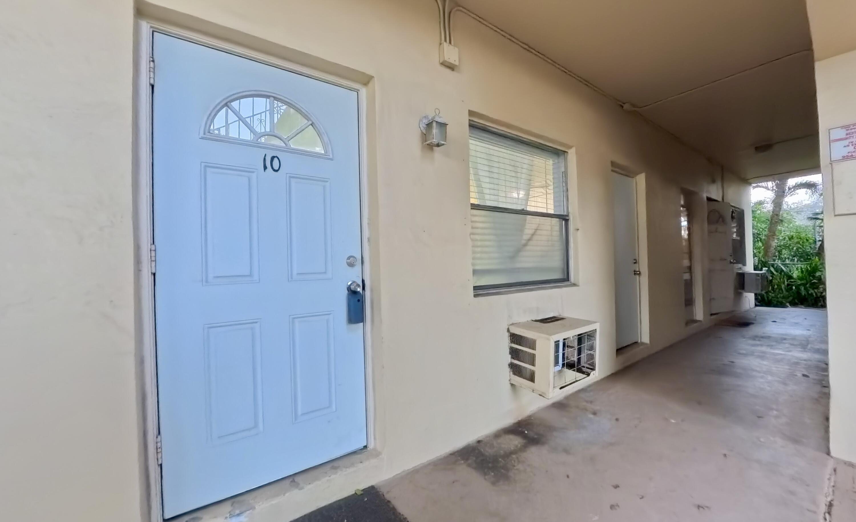 2621 Grant Street 10a