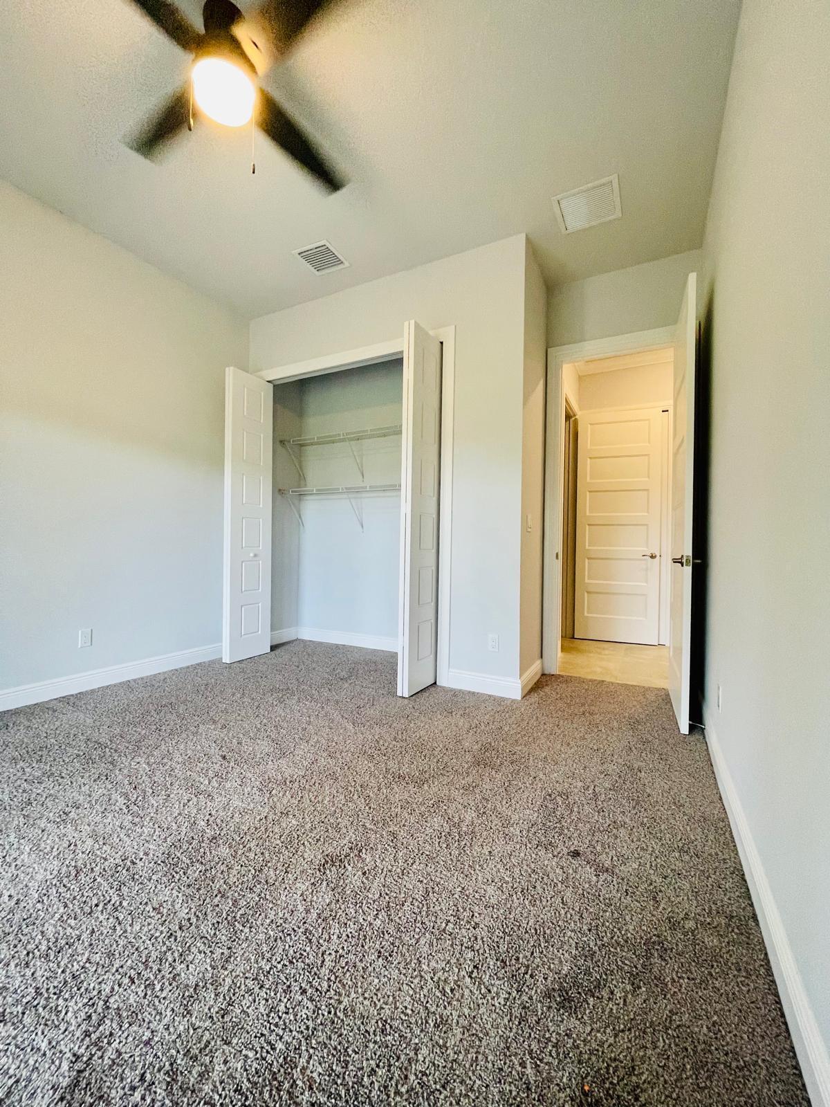 17225 78th Road N