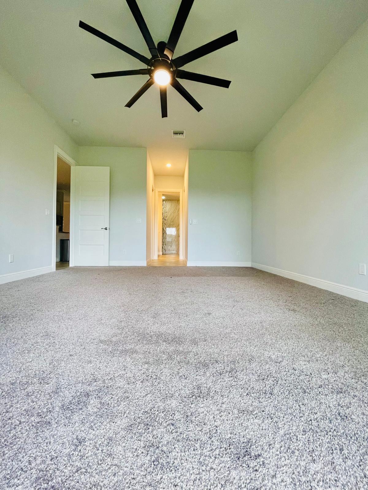 17225 78th Road N