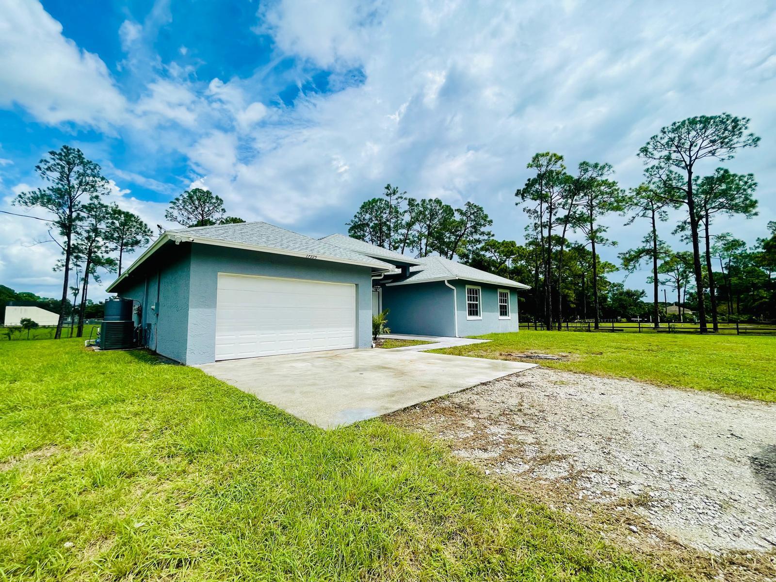 17225 78th Road N