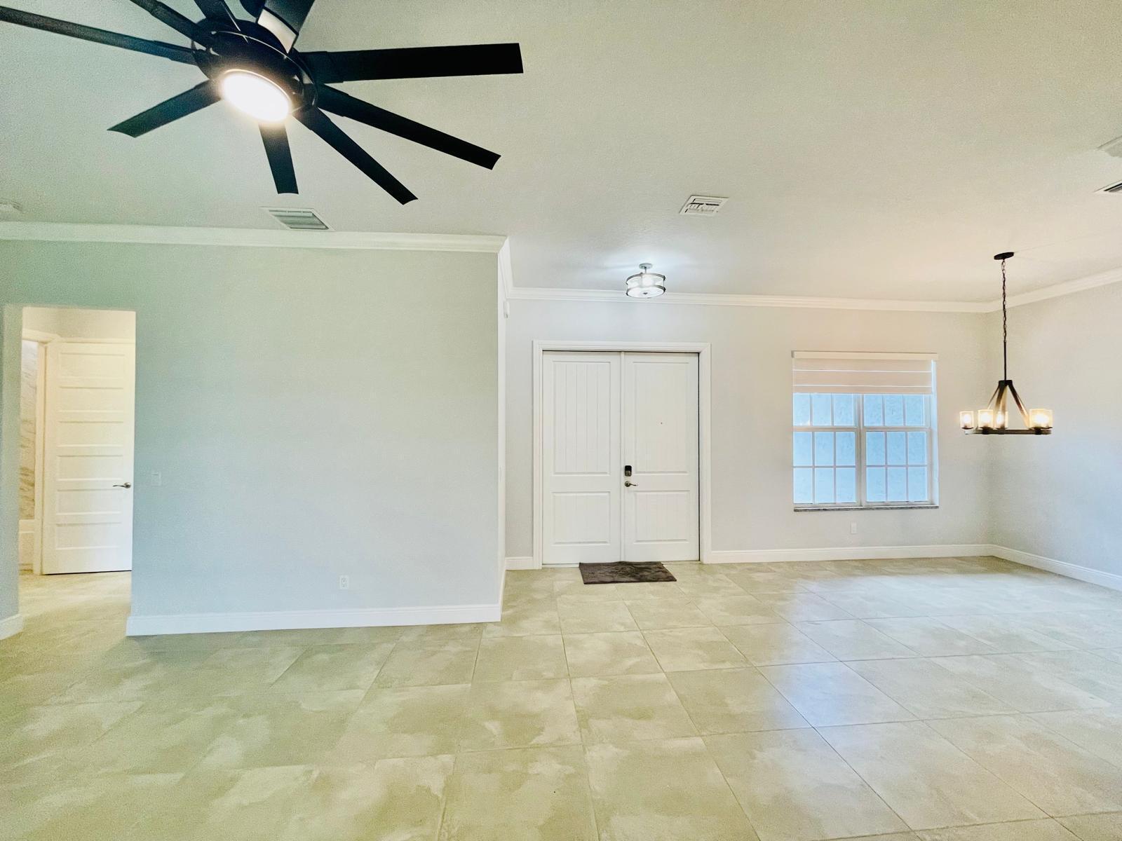 17225 78th Road N