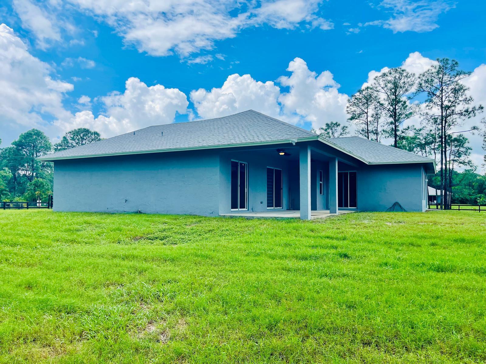 17225 78th Road N