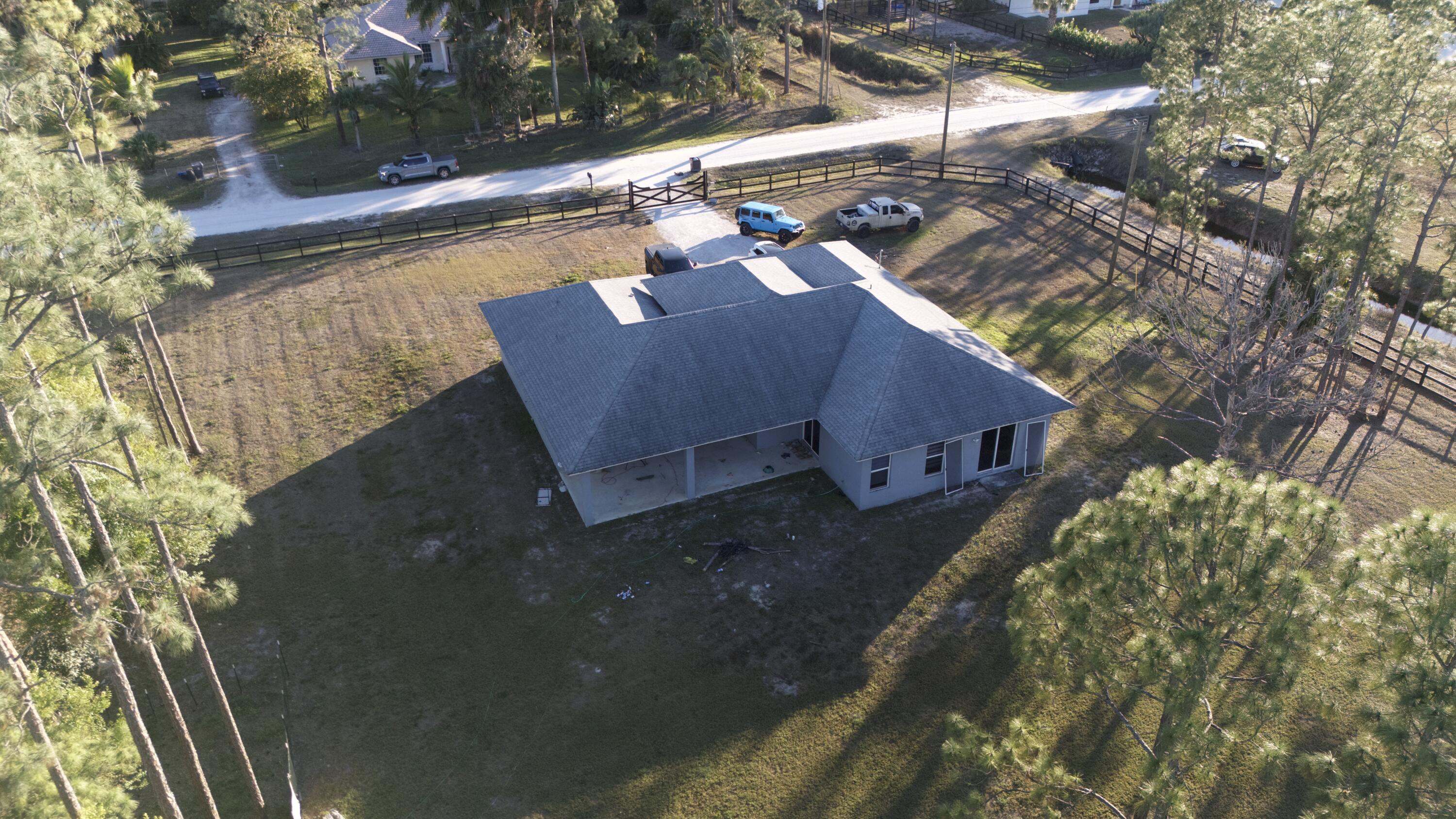 17225 78th Road N