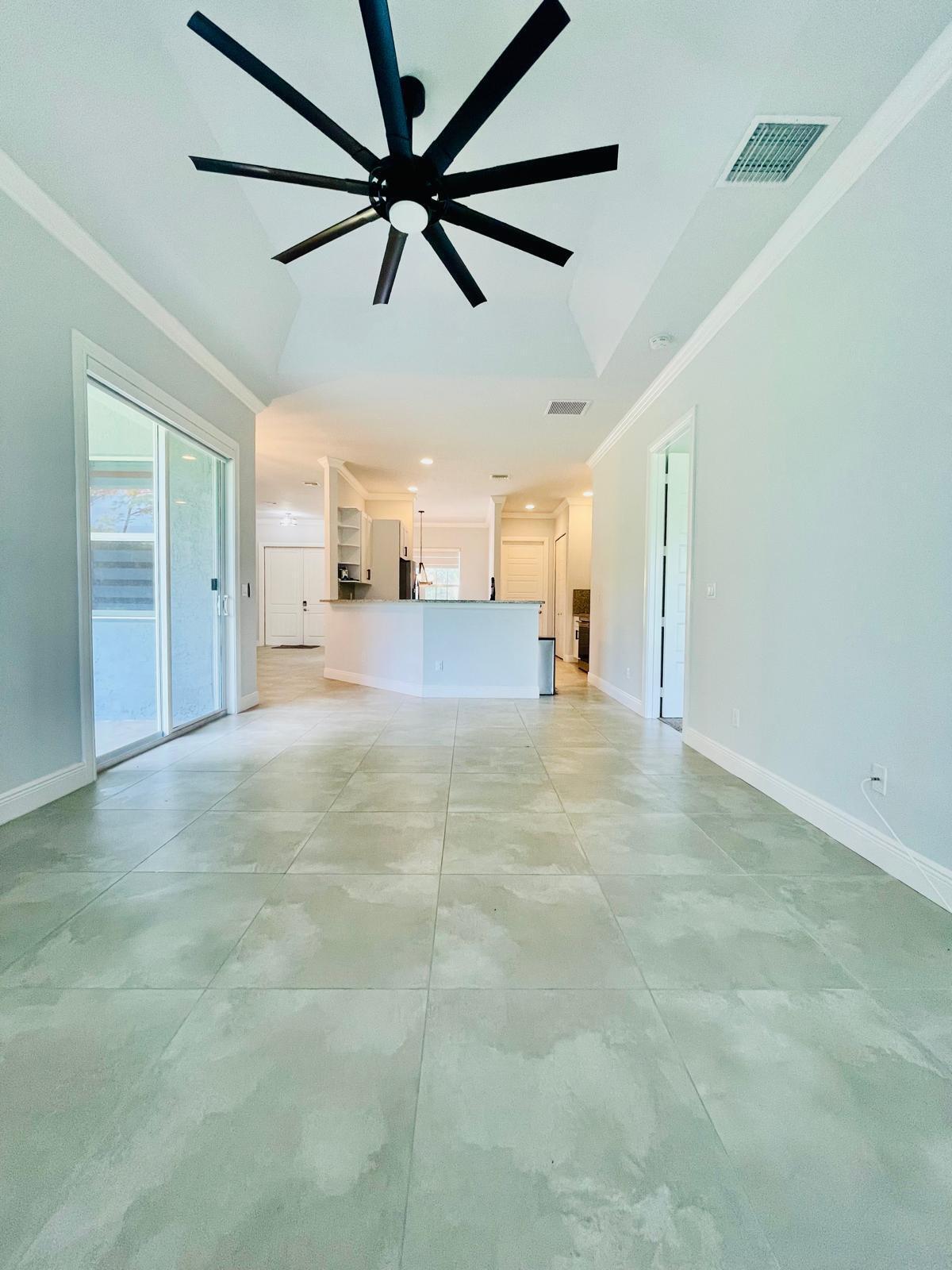 17225 78th Road N