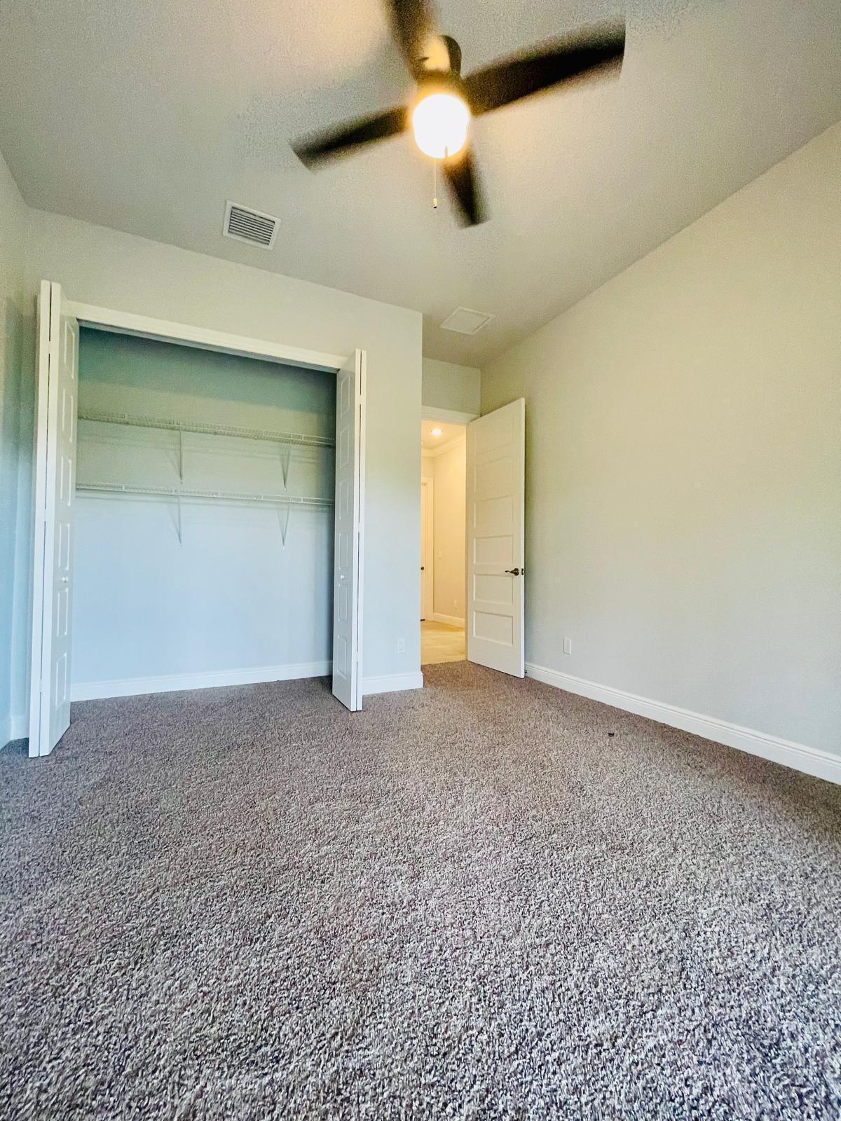 17225 78th Road N