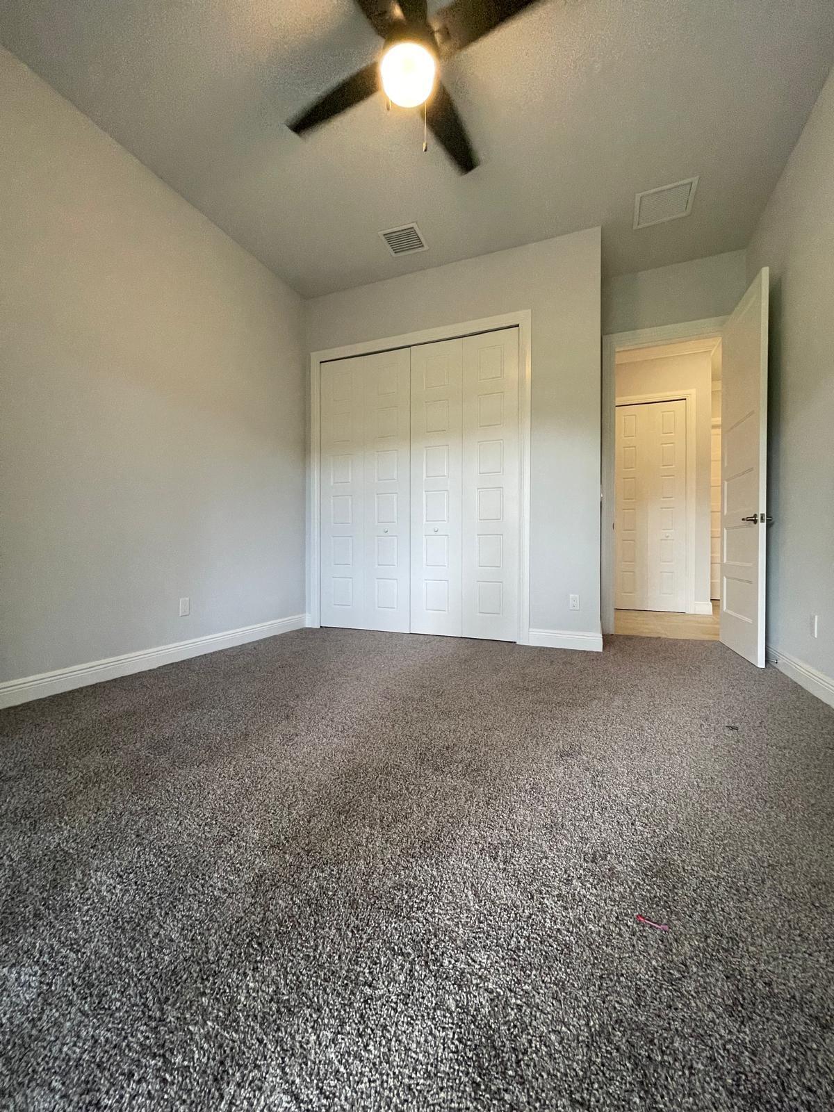 17225 78th Road N