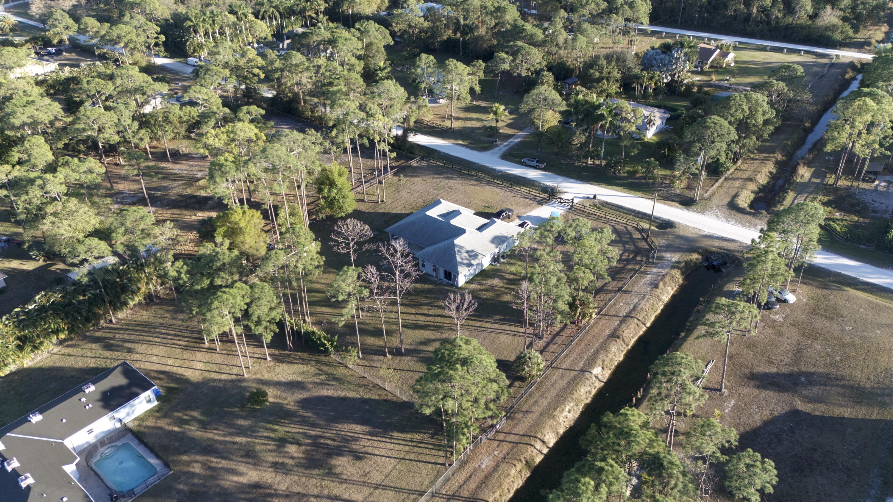 17225 78th Road N