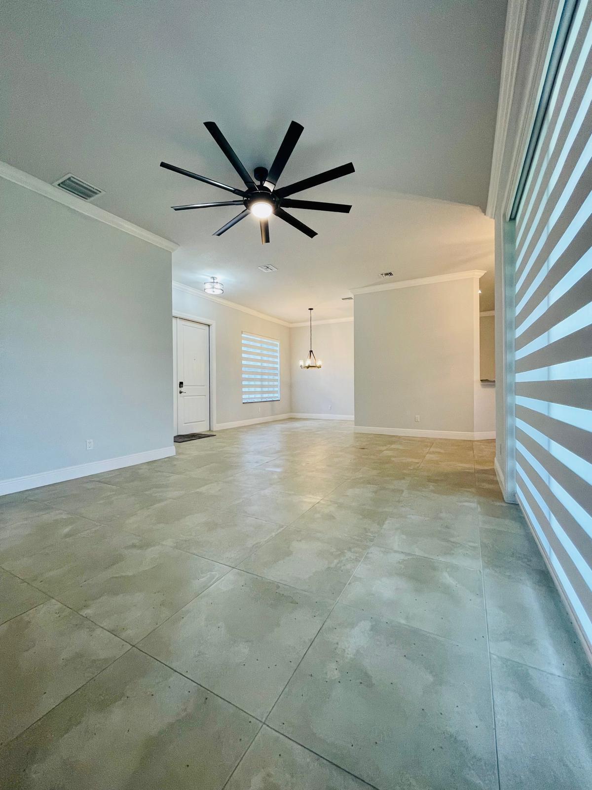 17225 78th Road N