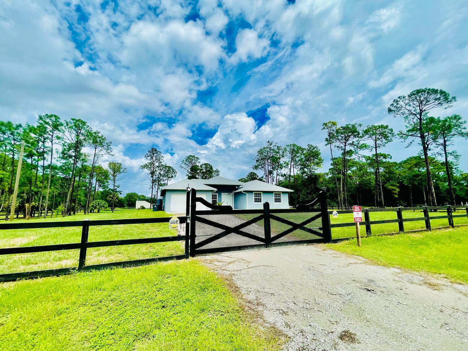 17225 78th Road N