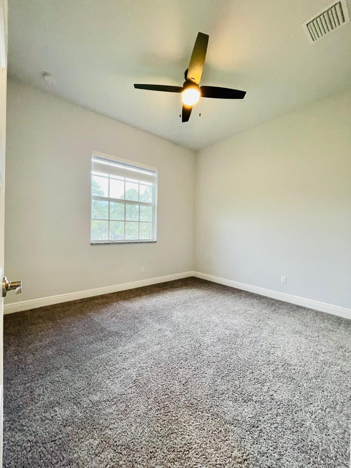 17225 78th Road N