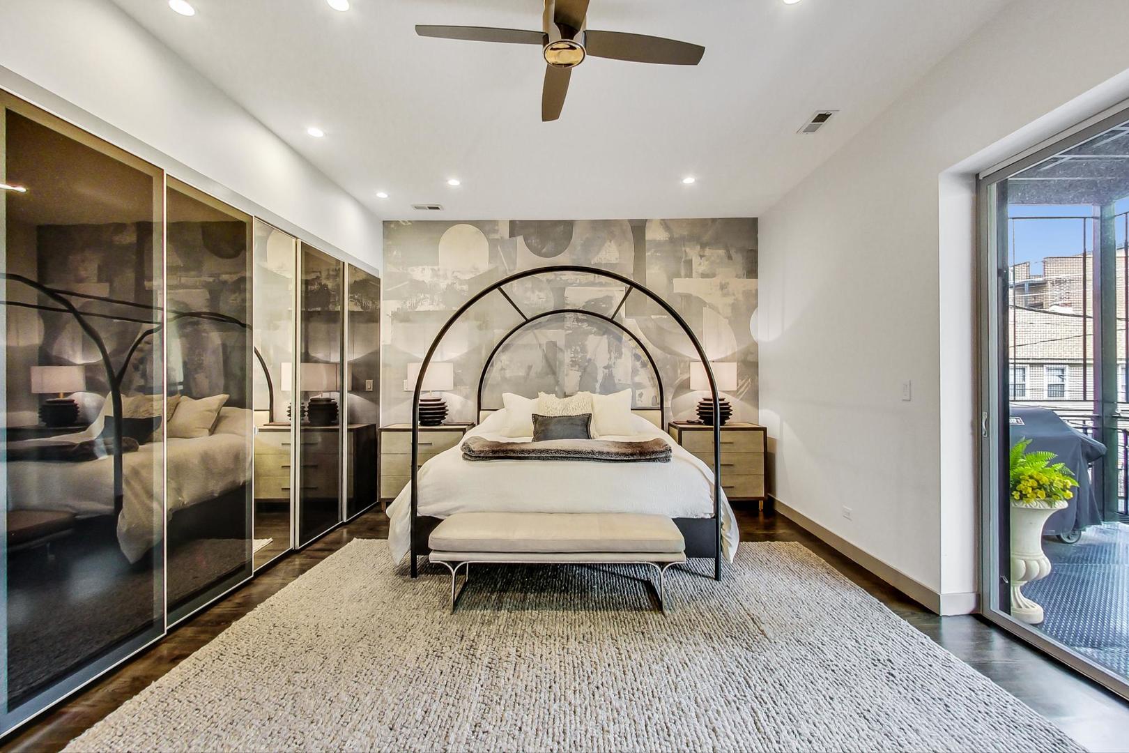 1409 N Ashland Avenue Unit: 2N