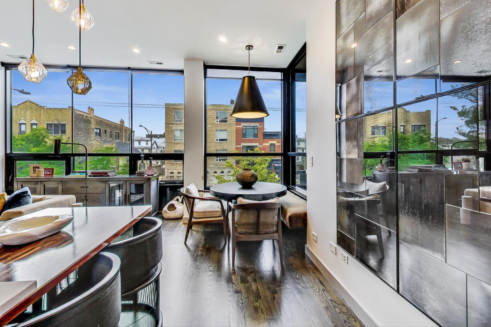 1409 N Ashland Avenue Unit: 2N