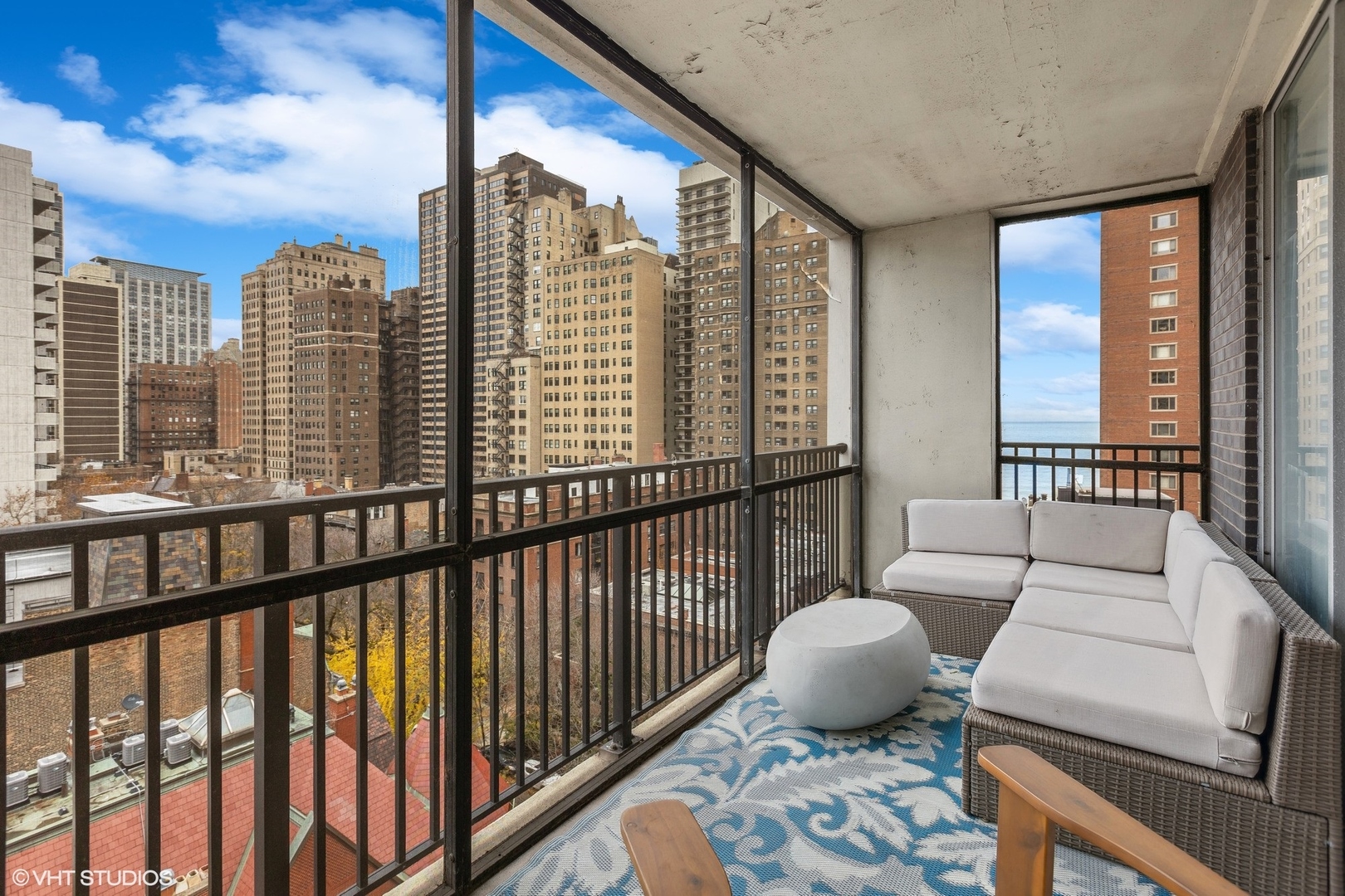 1 E Schiller Street Unit: 11A