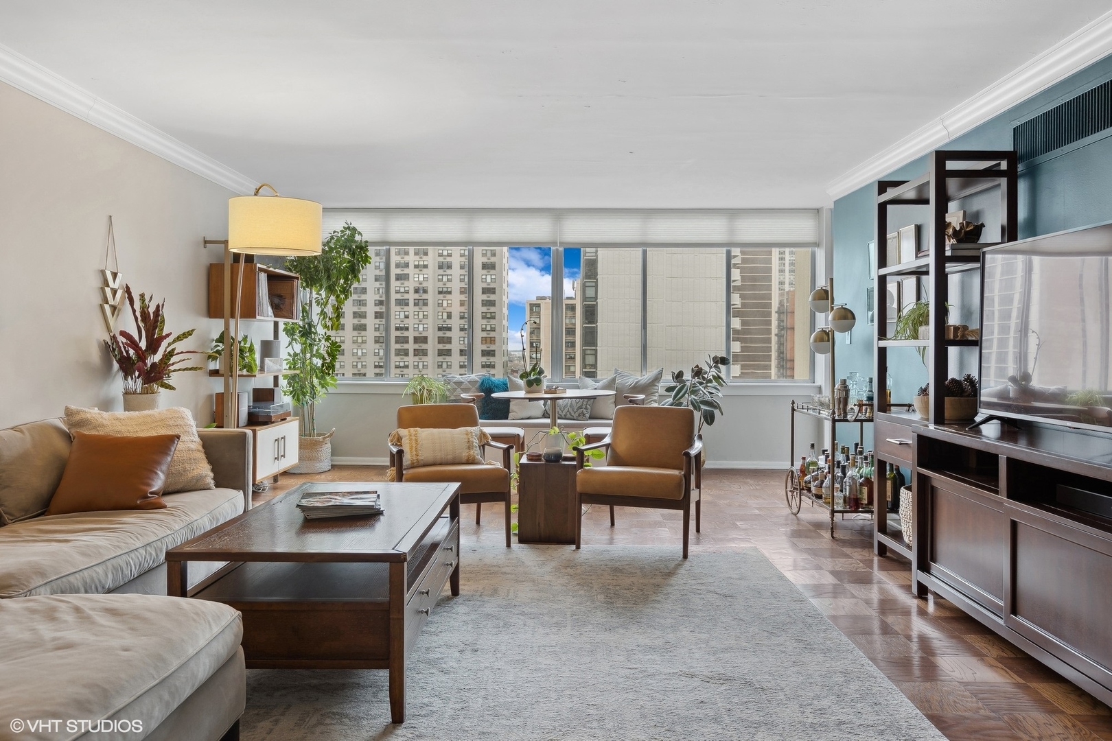 1 E Schiller Street Unit: 11A