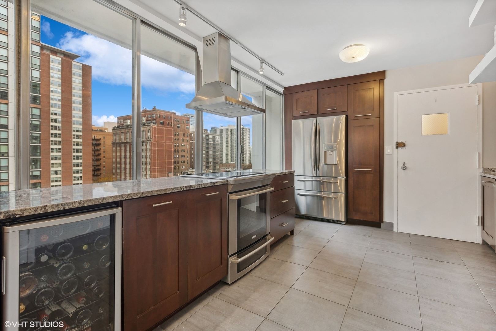 1 E Schiller Street Unit: 11A