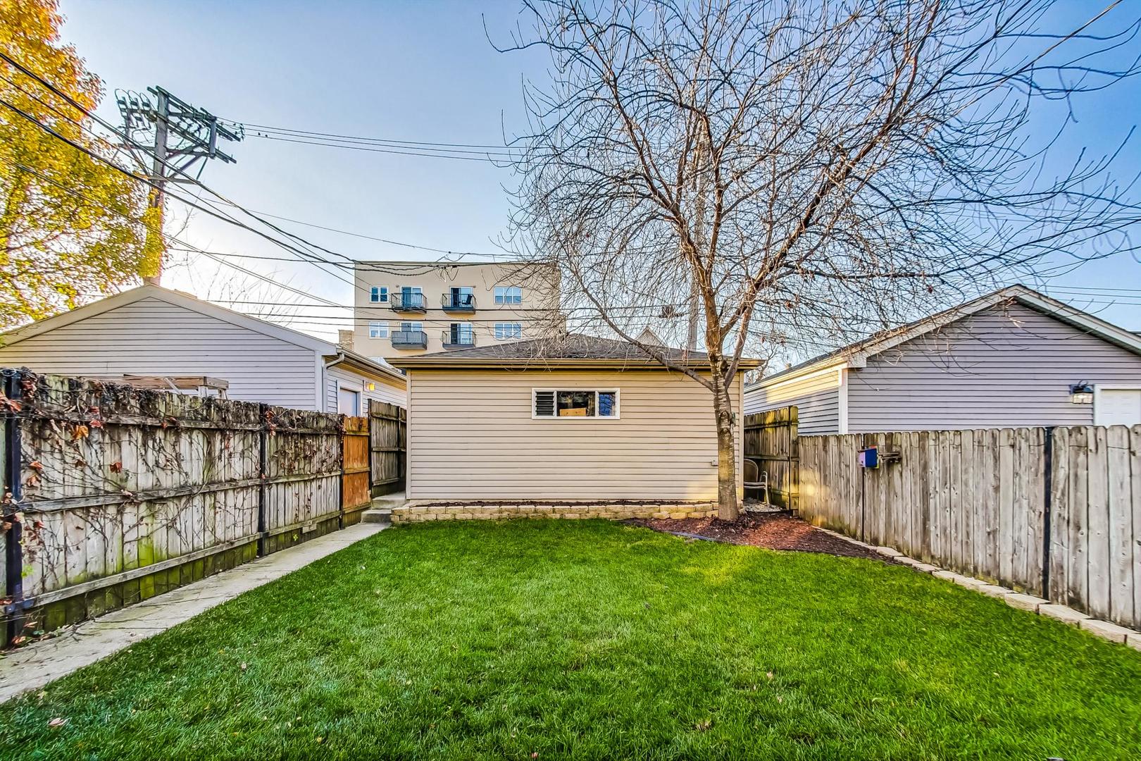 2026 N Albany Avenue