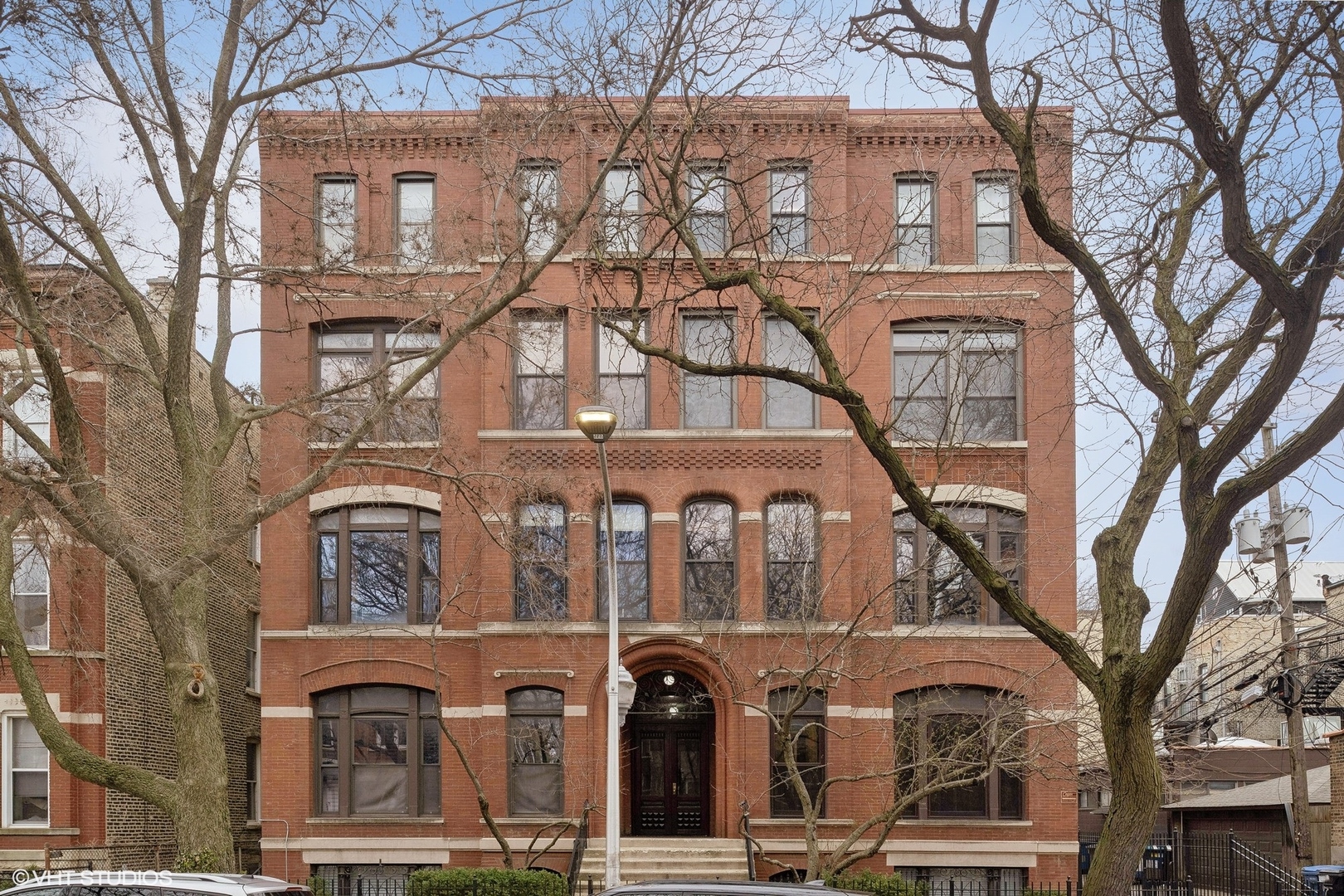 2019 N Sheffield Avenue Unit: 402