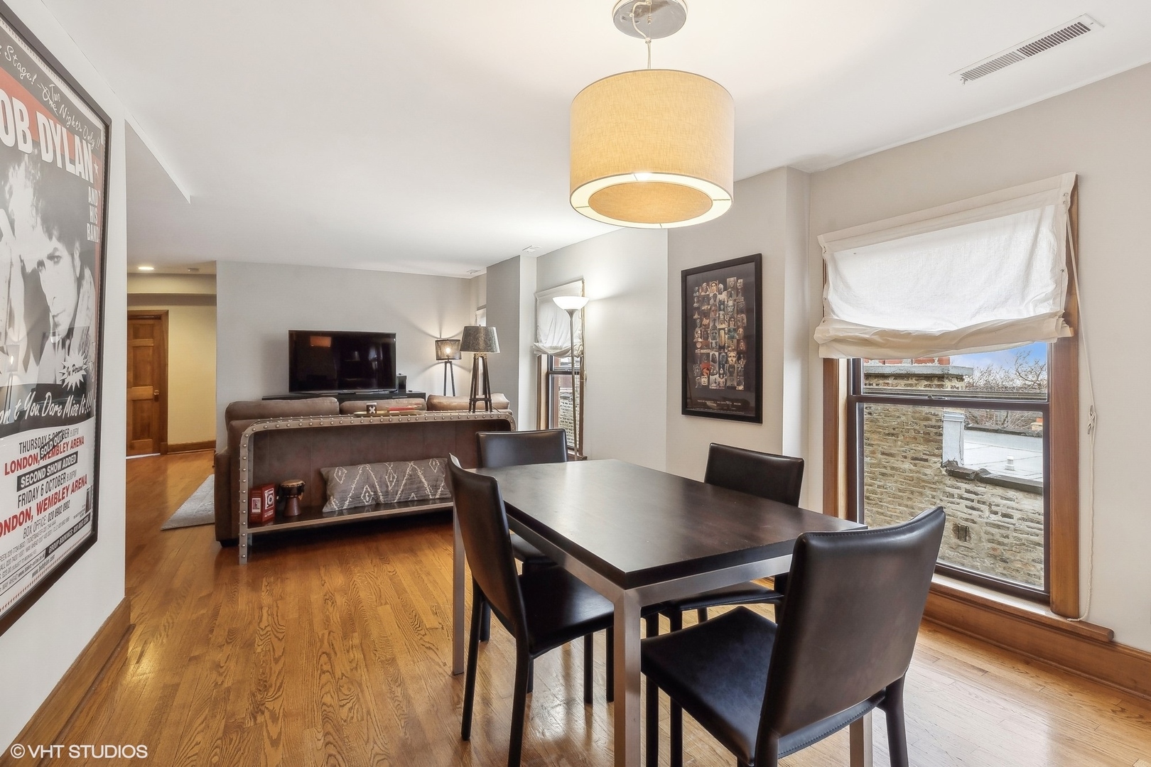 2019 N Sheffield Avenue Unit: 402