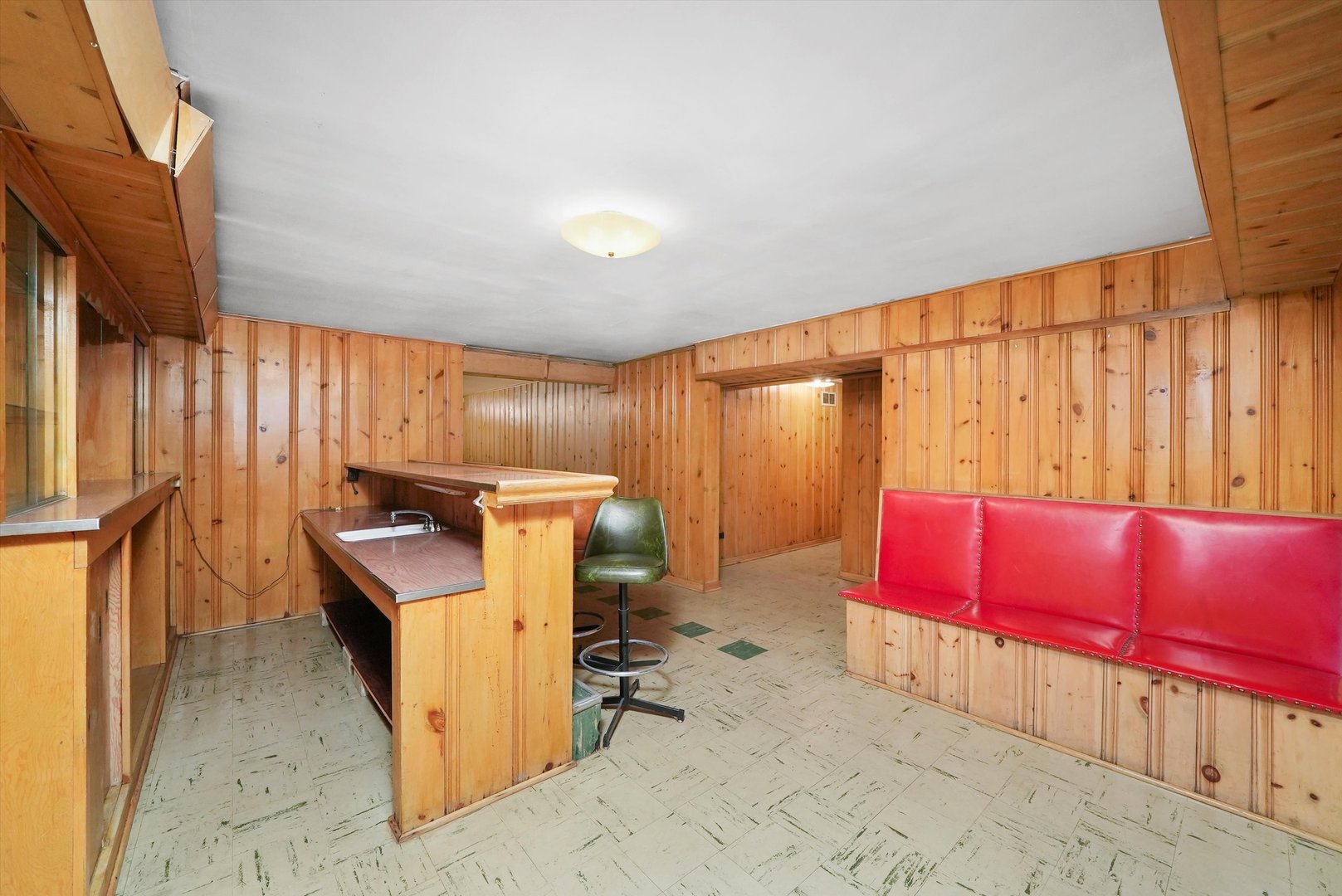 5726 N Francisco Avenue