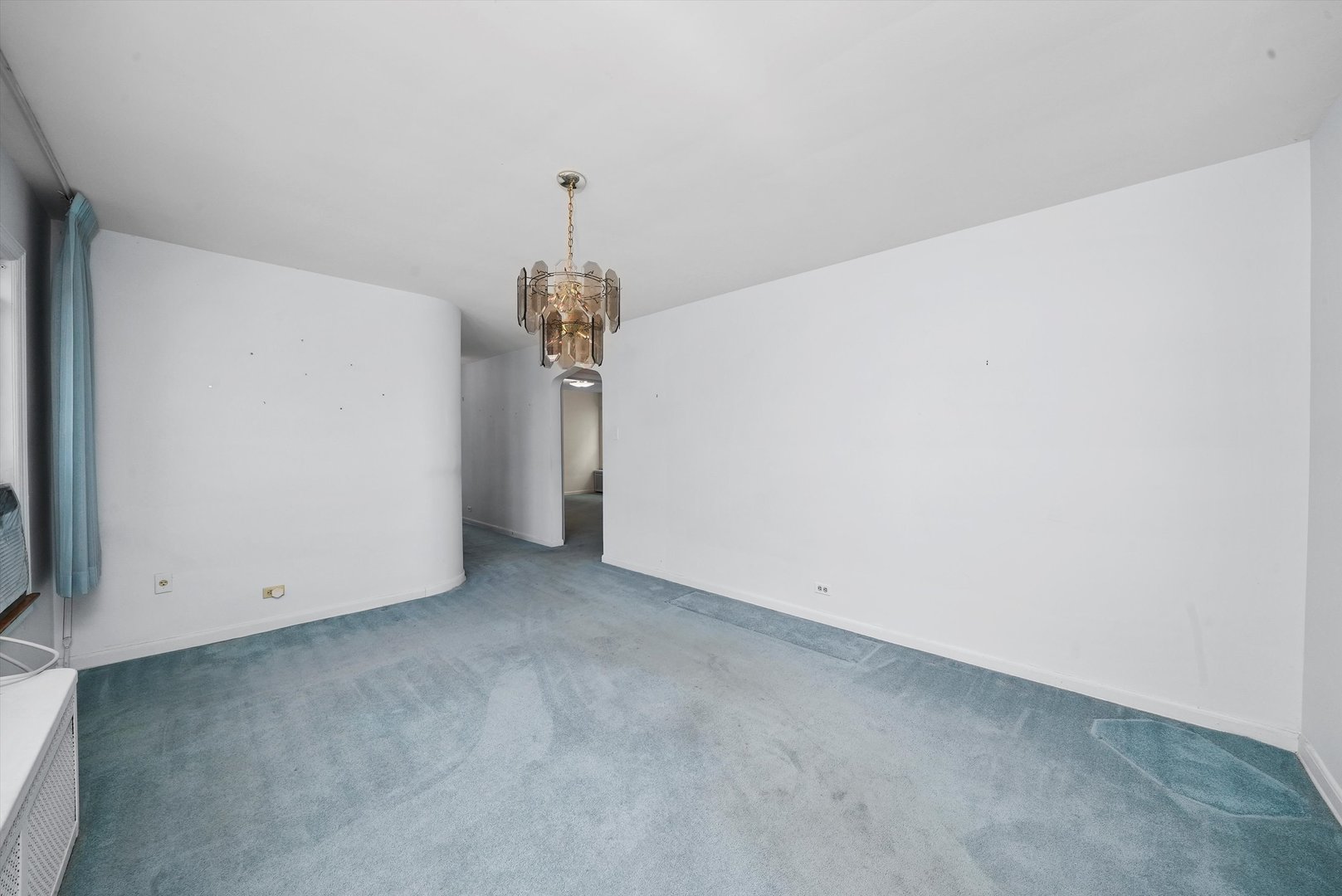 5726 N Francisco Avenue