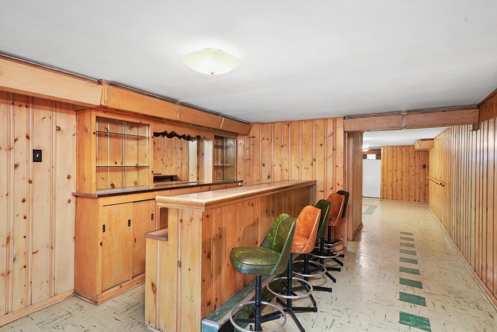 5726 N Francisco Avenue