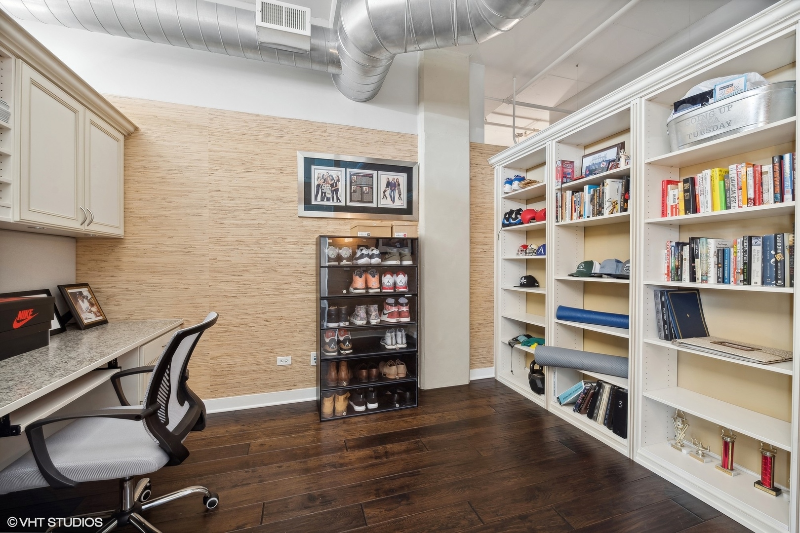 740 W Fulton Street Unit: 702