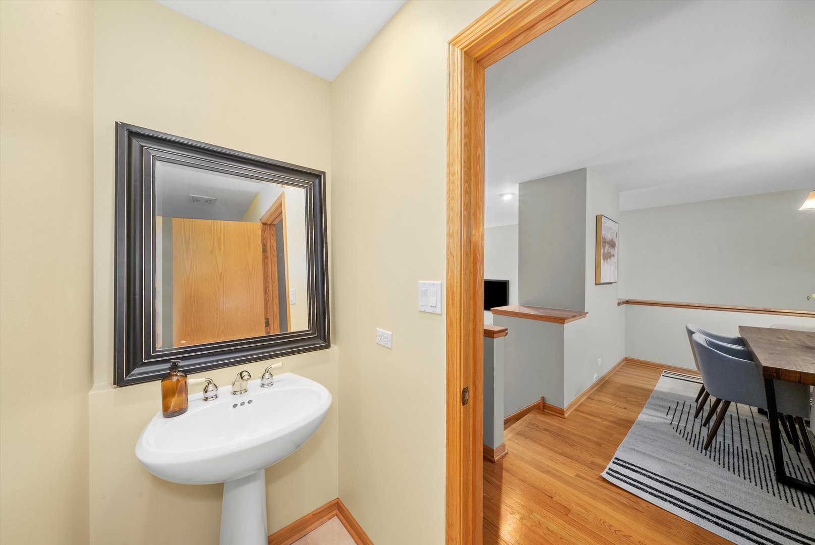 125 W Oak Street Unit: B