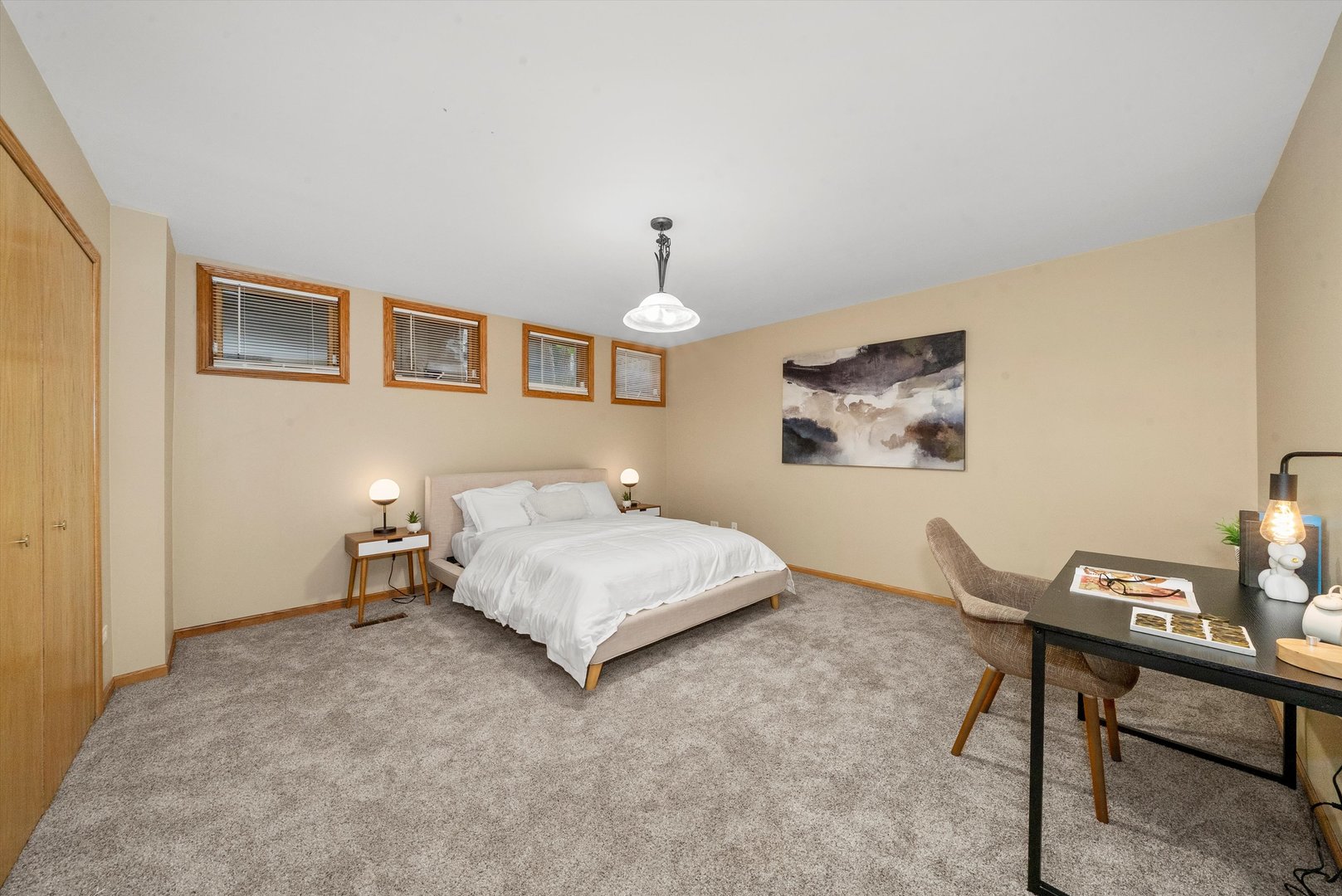 125 W Oak Street Unit: B