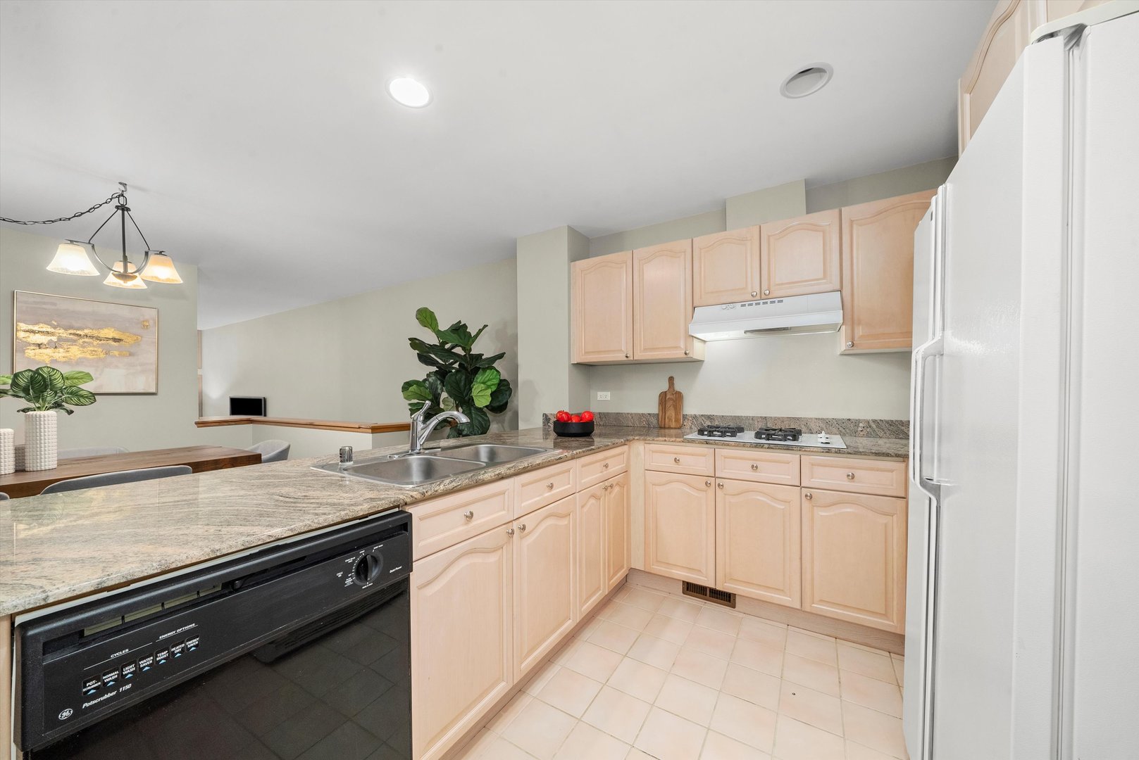 125 W Oak Street Unit: B