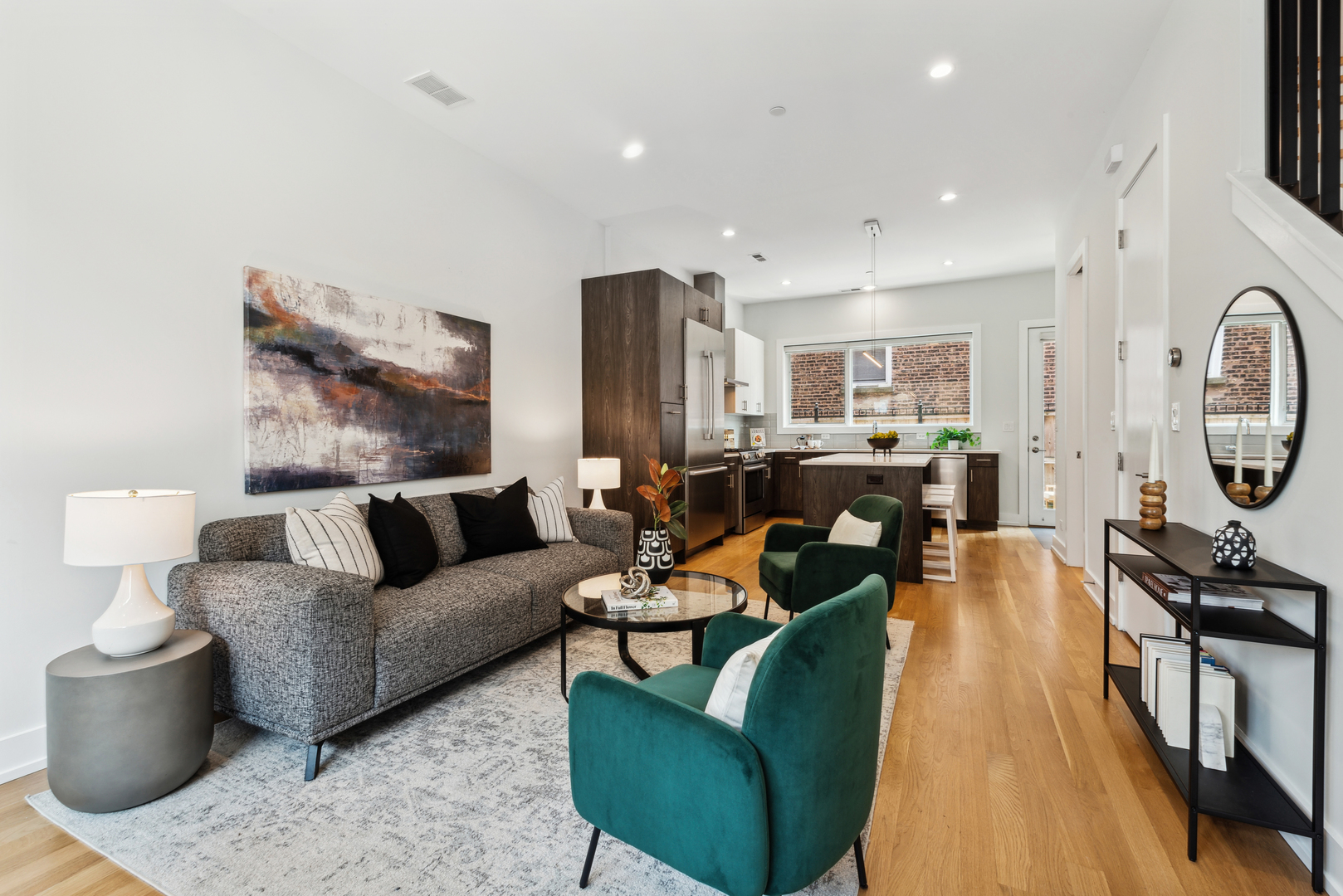 2739 W Prindiville Street