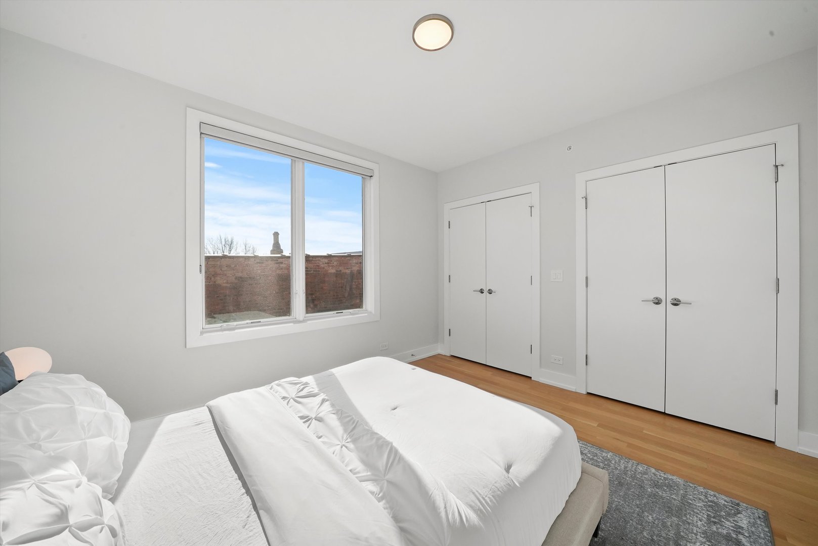 2739 W Prindiville Street