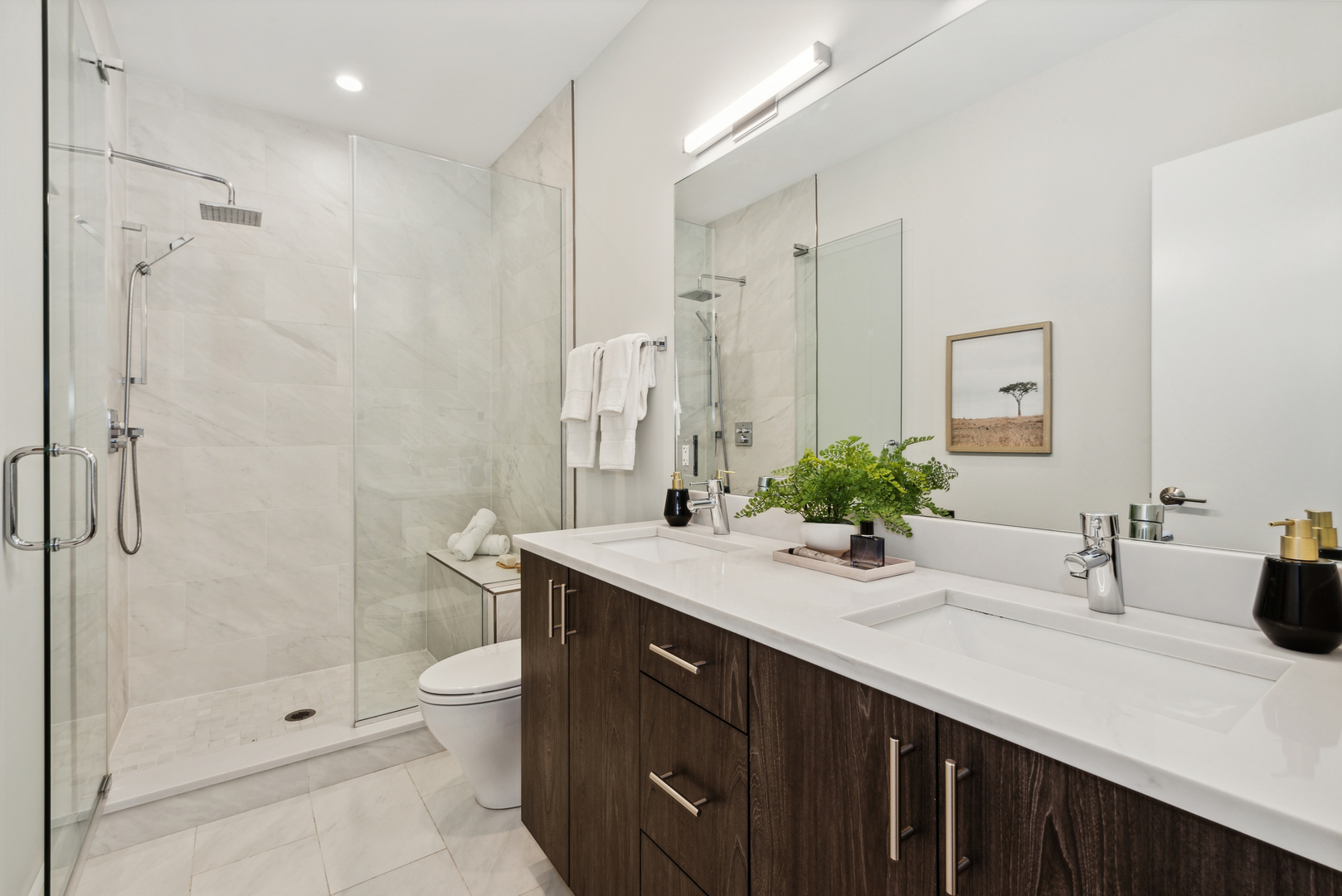 2739 W Prindiville Street