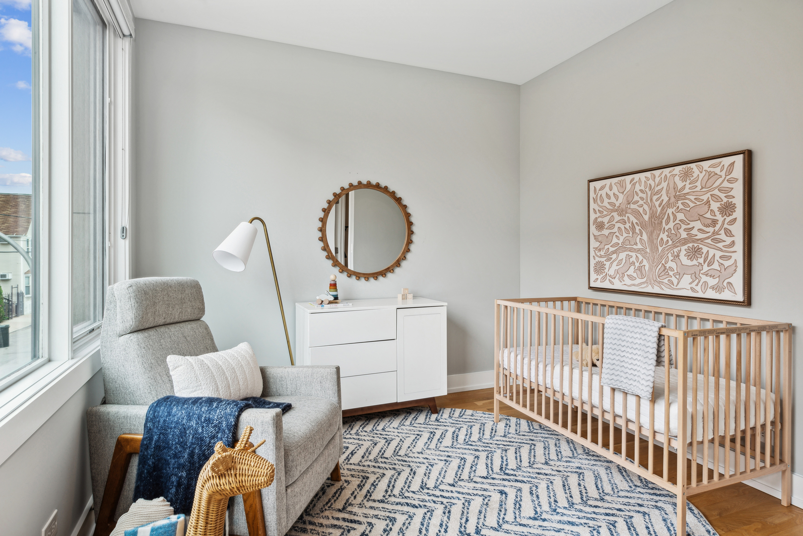 2739 W Prindiville Street