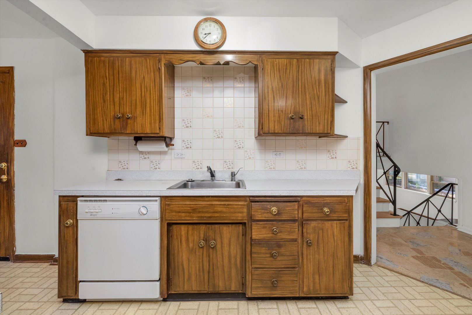 7051 N Keating Avenue