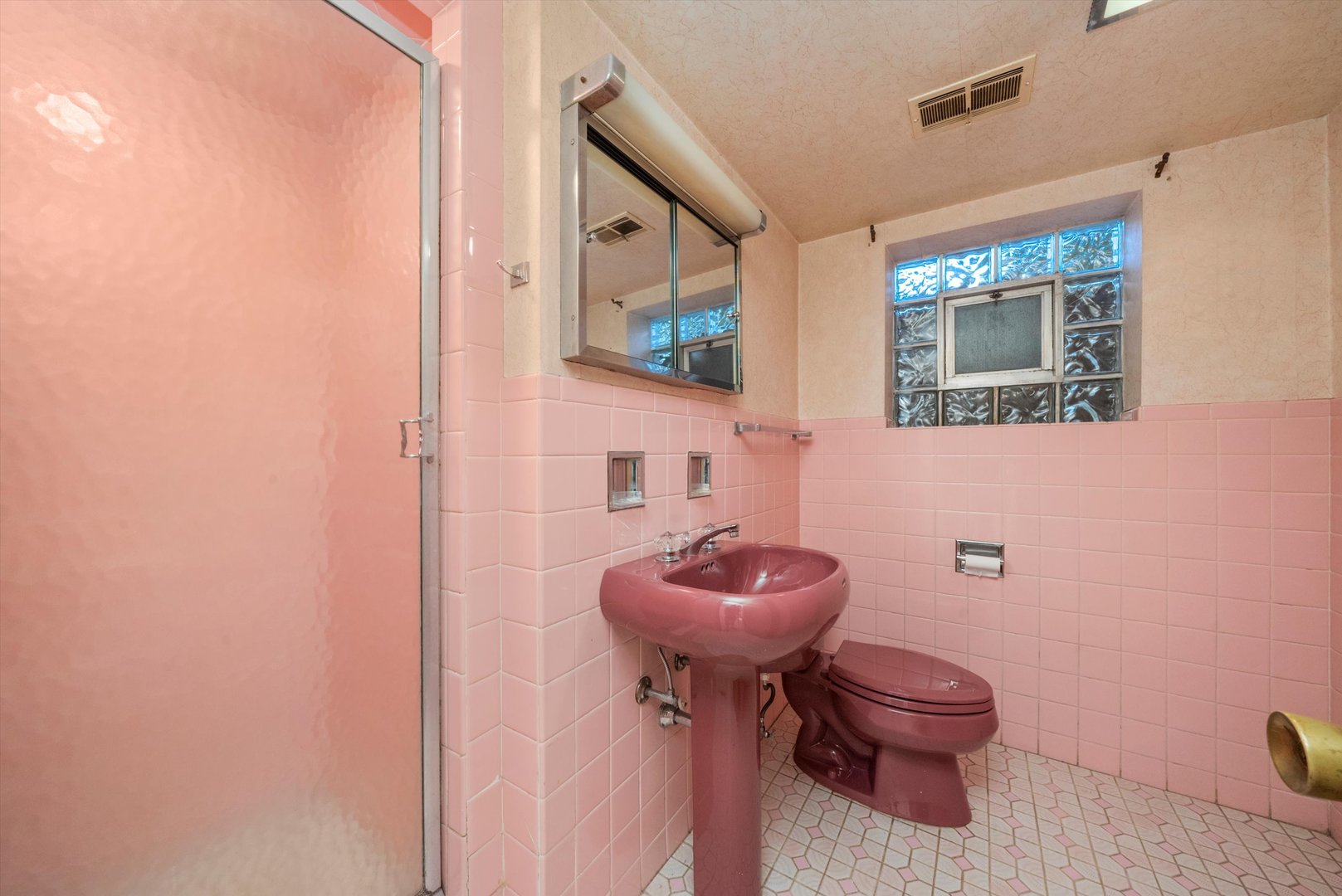 7051 N Keating Avenue